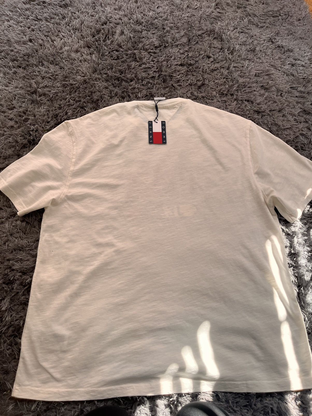 Tommy Jeans Tommy Jeans - Cream printed T-shirt Size US S / EU 44-46 / 1 - 4 Thumbnail