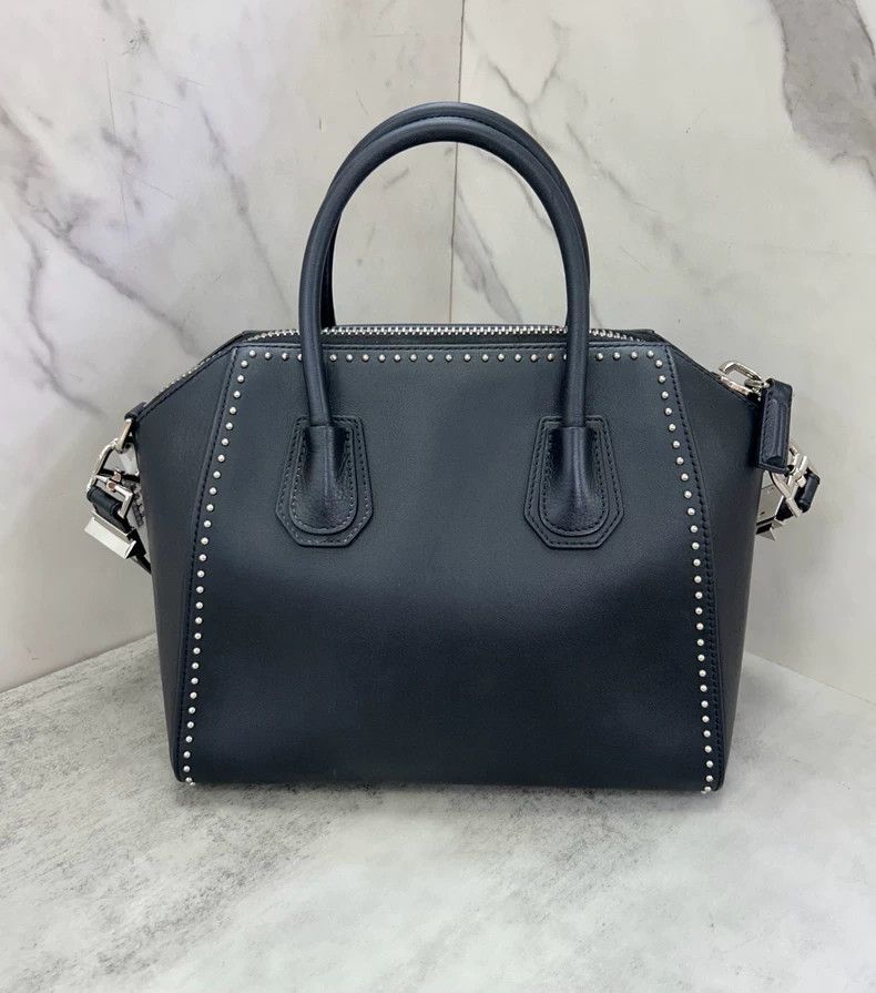 Givenchy Givenchy Black Studs Single-Shoulder Bag Size ONE SIZE - 2 Thumbnail