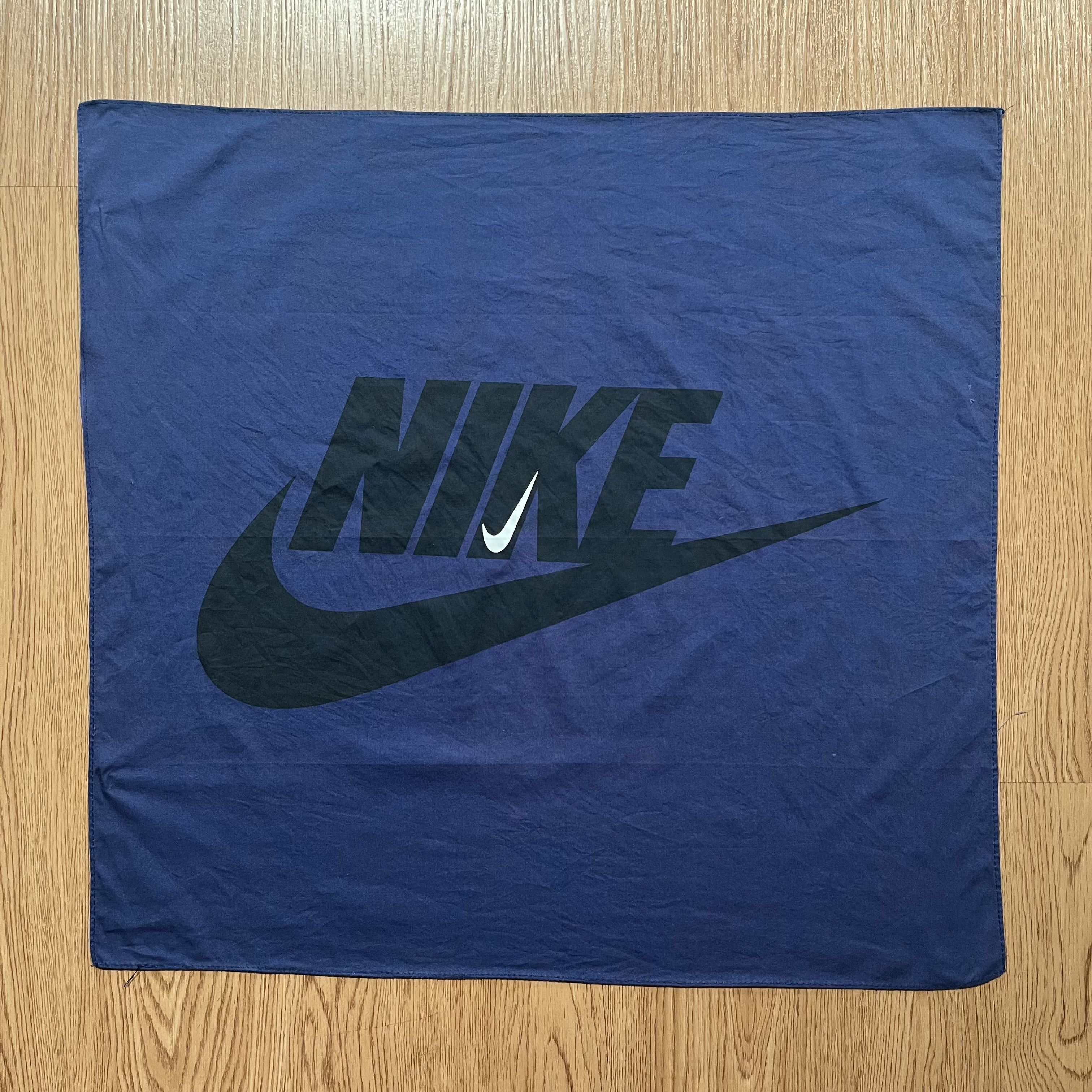 Nike Vintage Nike handkerchief Size ONE SIZE - 1 Thumbnail