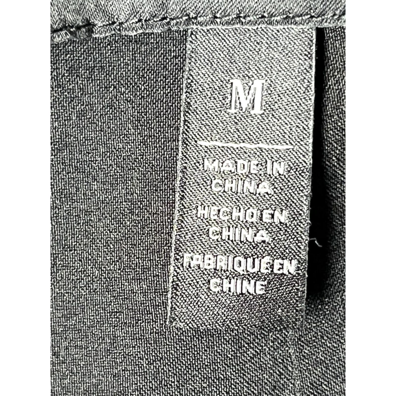 White House Black Market White House Black Market Vest Women Medium Gray Lined Faux Fur Sleeveless Wrap Hook & Eye Regular Mens Womens Girls Size M / US 6-8 / IT 42-44 - 6 Thumbnail