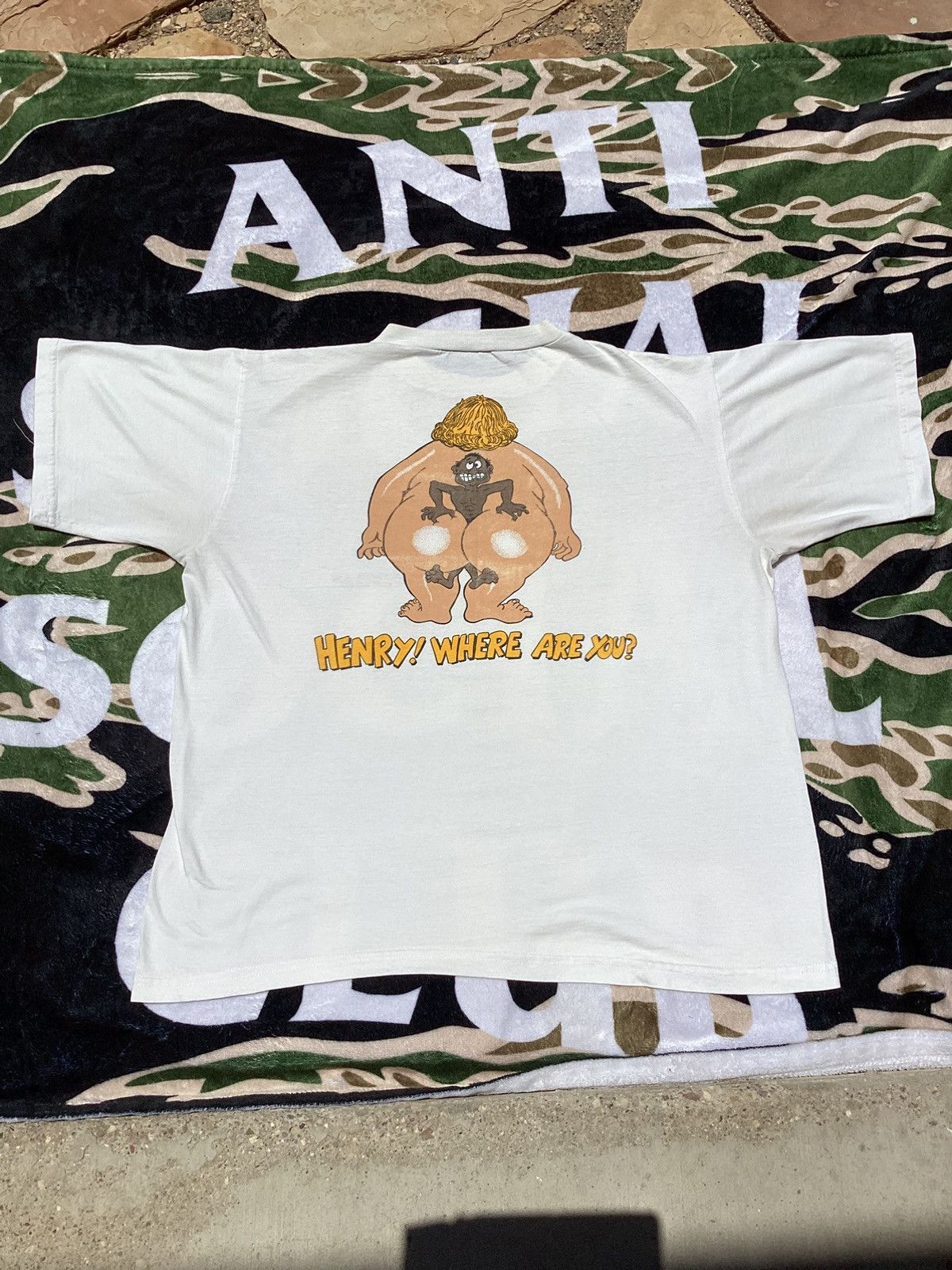 Vintage Vtg 90s/Y2K Henry where are you? Funny provocative tourist T Size US XL / EU 56 / 4 - 1 Thumbnail
