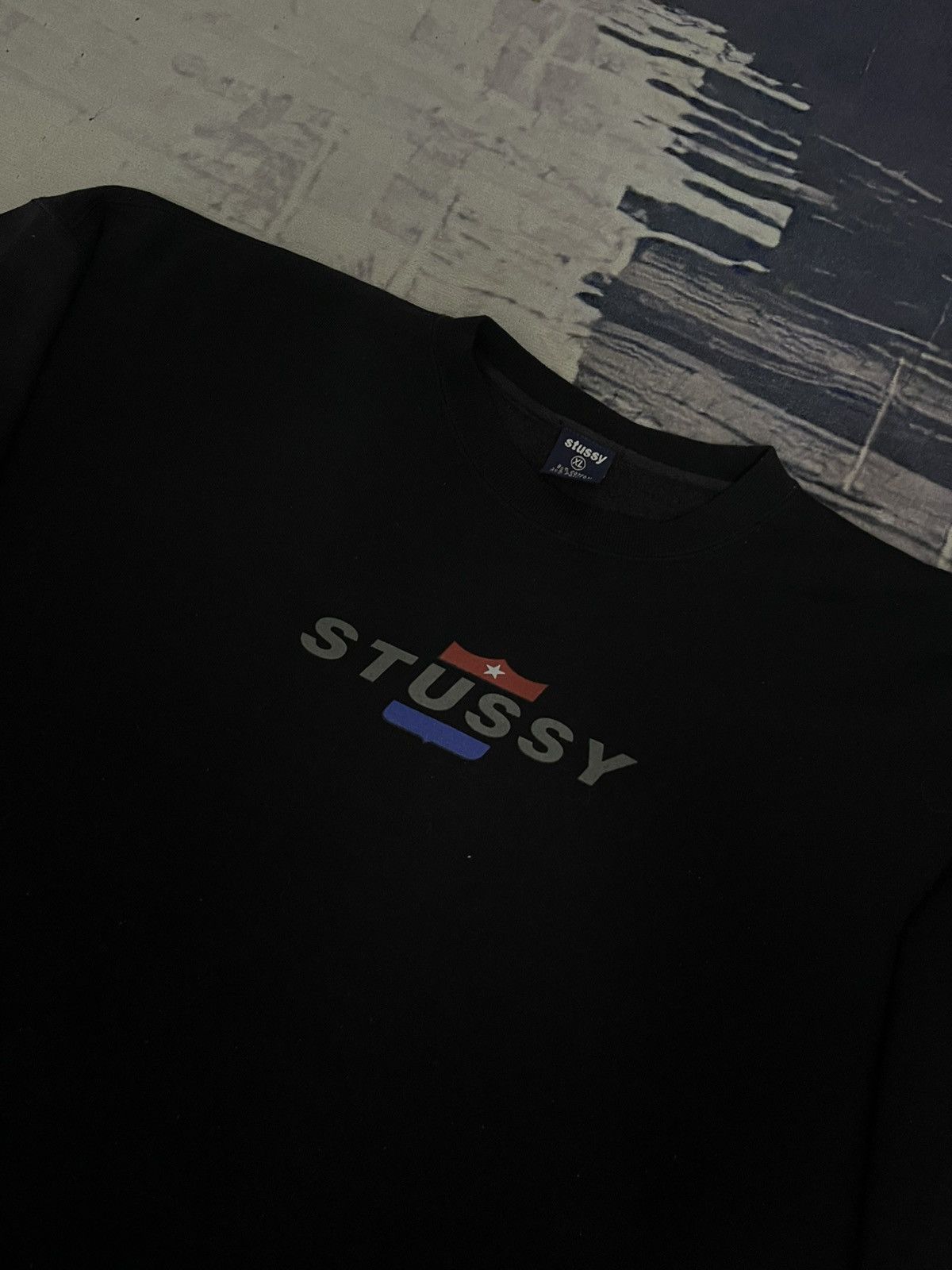 Stussy 90s STUSSY CUBAN FLAG LONG SLEEVE SPELLOUT CREW NECK RARE XL Size US XL / EU 56 / 4 - 6 Thumbnail