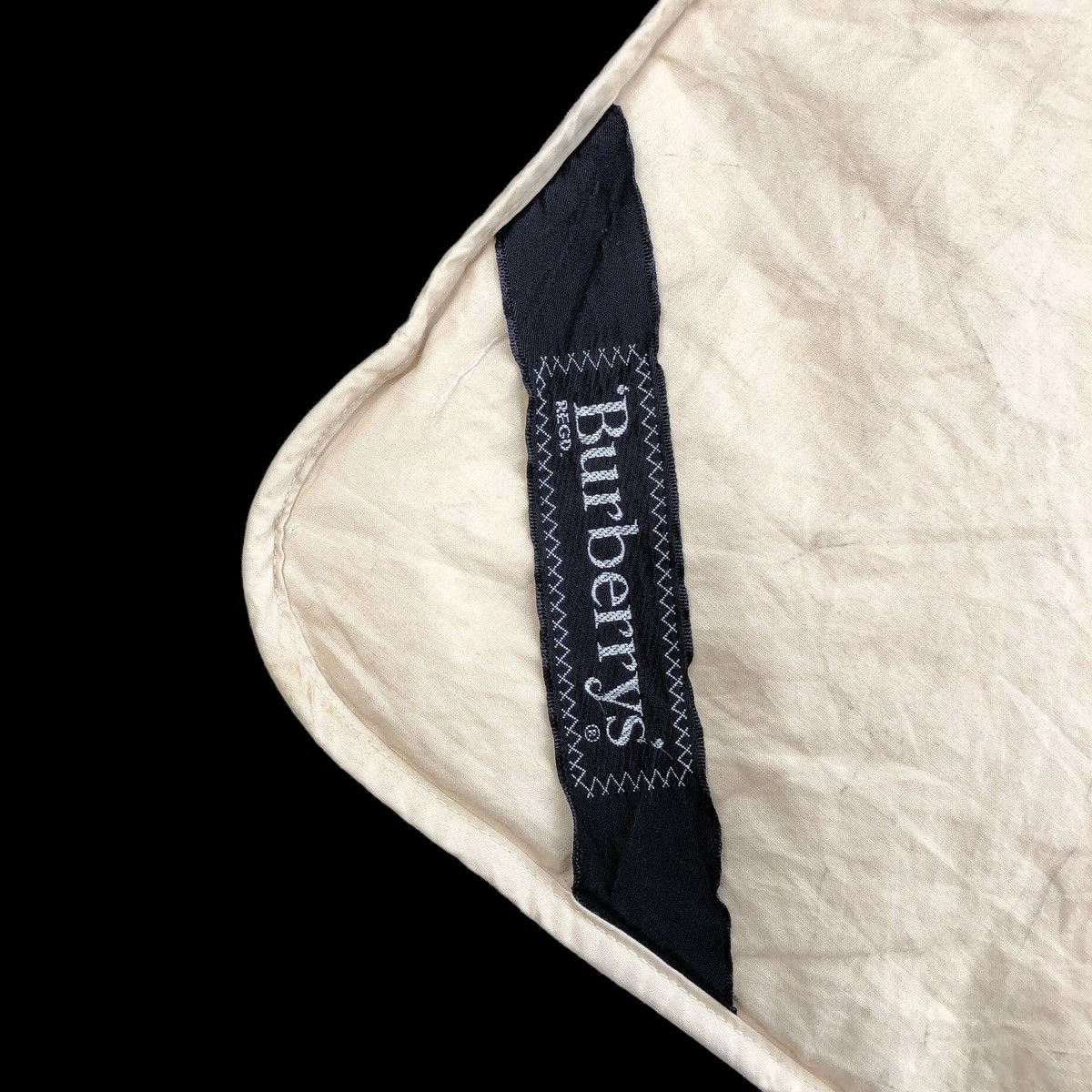 Burberry Vintage Burberrys Packable Goose Feather Mini Blanket Size ONE SIZE - 8 Thumbnail