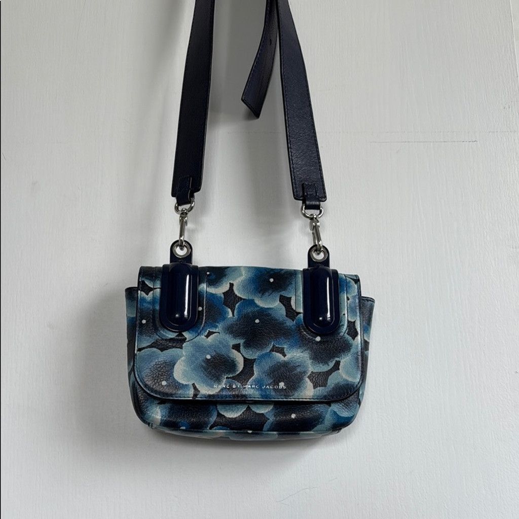 Marc by Marc Jacobs Marc Jacobs Blue Floral Crossbody Bag Size ONE SIZE - 2 Thumbnail