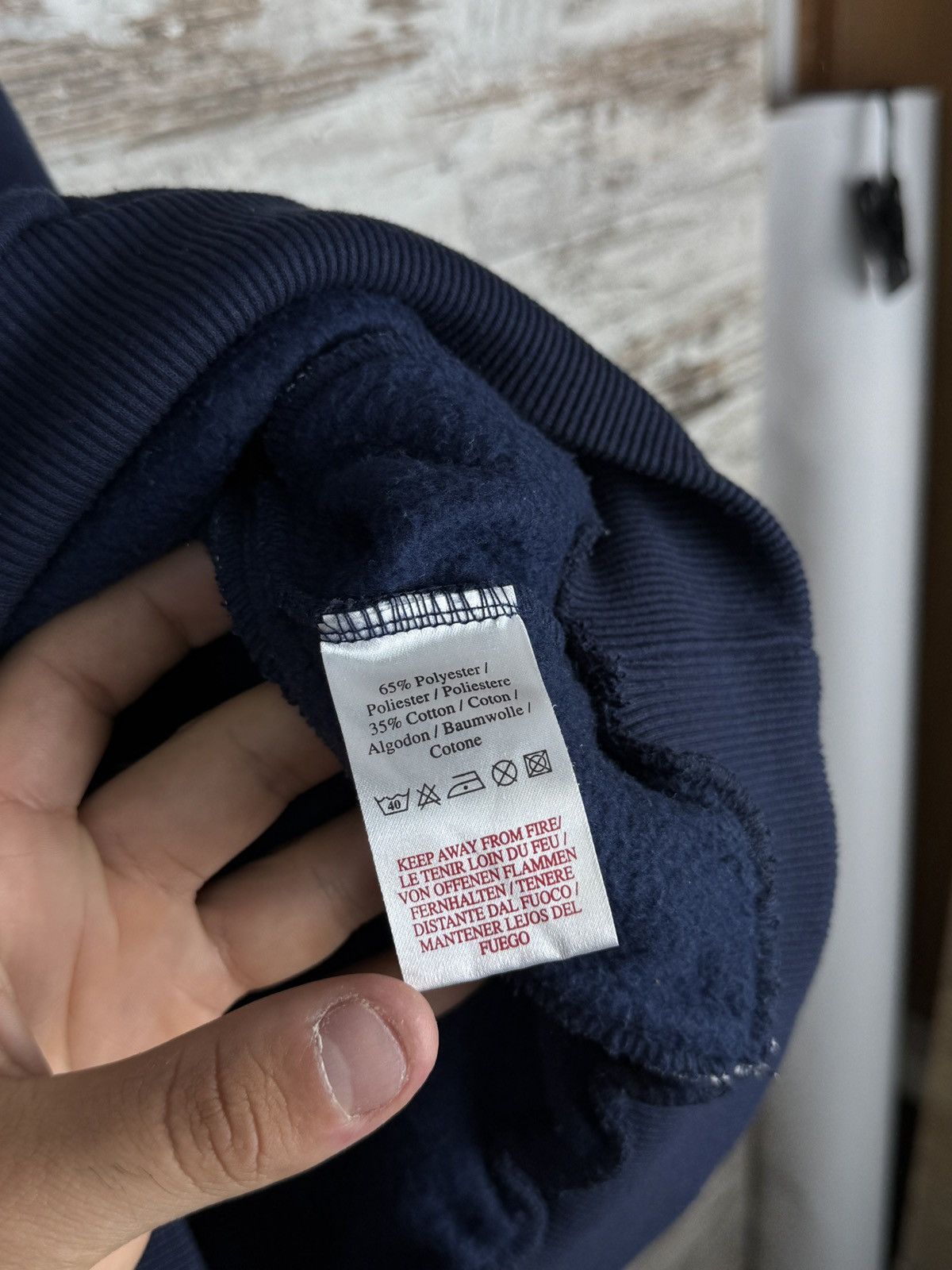 Umbro × Vintage Mens Vintage Umbro center logo sweatshirt y2k rare jacket Size US L / EU 52-54 / 3 - 9 Thumbnail