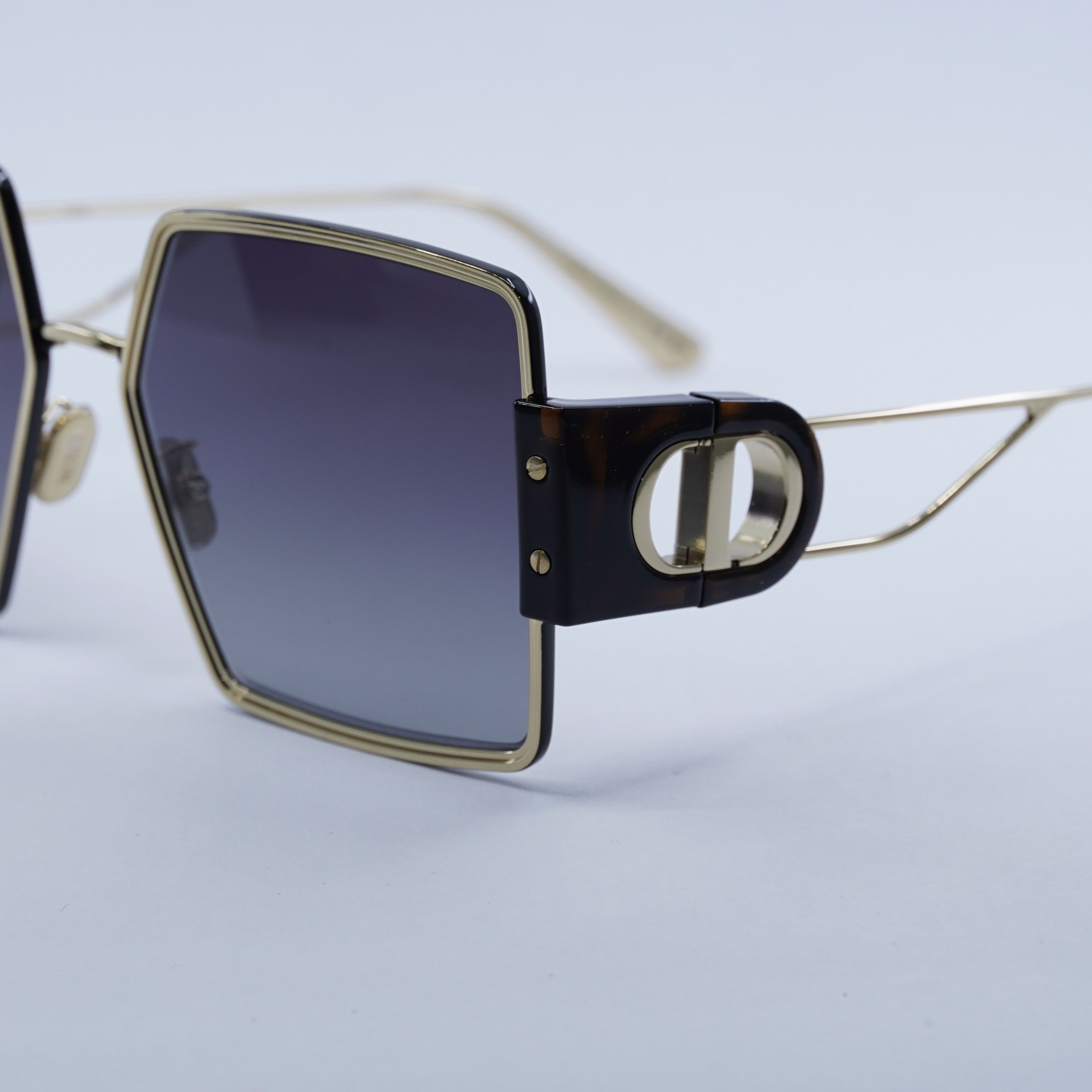 Dior Dior 30MONTAIGNE S4U B4A1 Sunglasses Gold Square Frame Size ONE SIZE - 8 Thumbnail