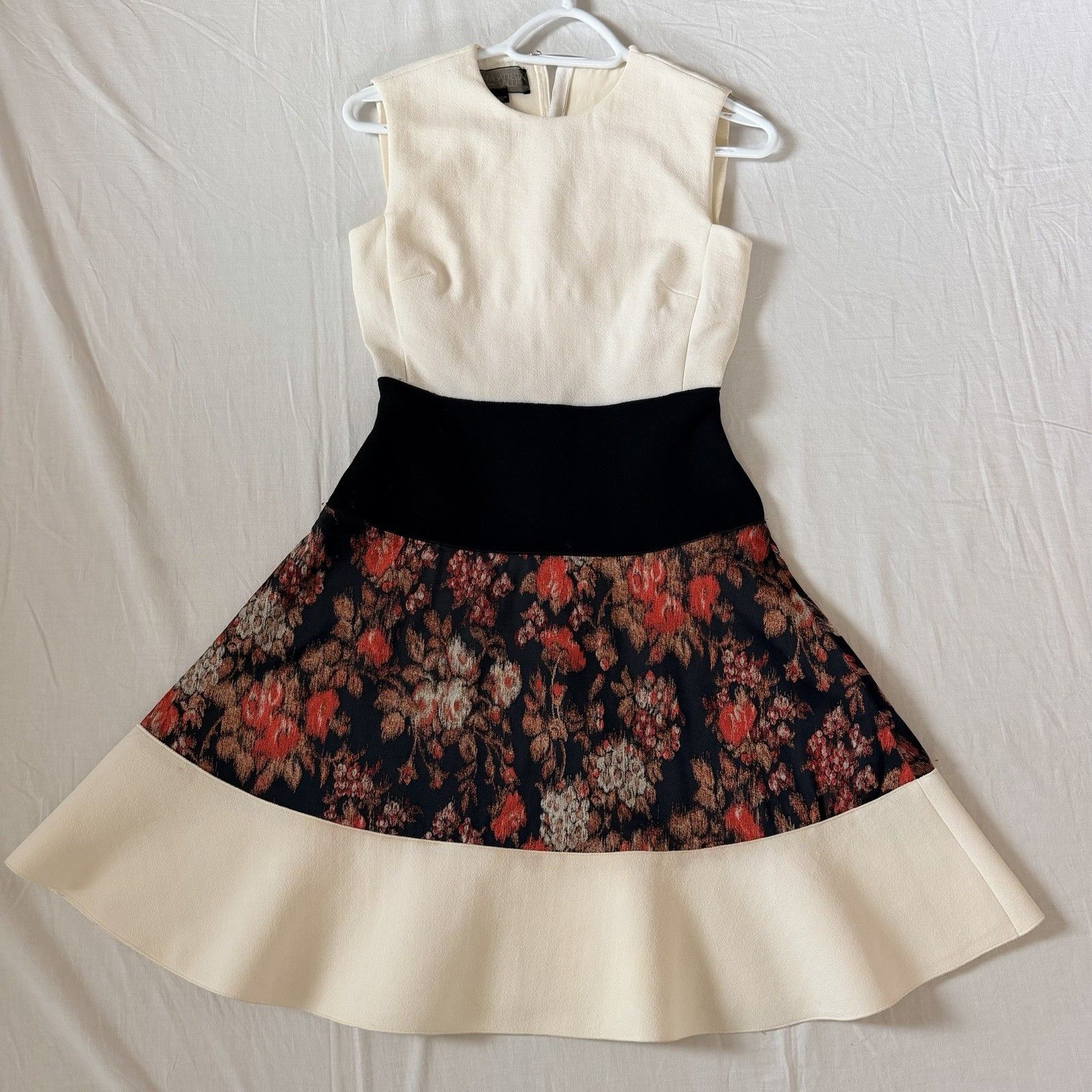 Giambattista Valli Giambattista Valli Pre Fall 2015 Runway Dress IT 38 XXS Silk Size XXS / US 00 / IT 34 - 4 Thumbnail