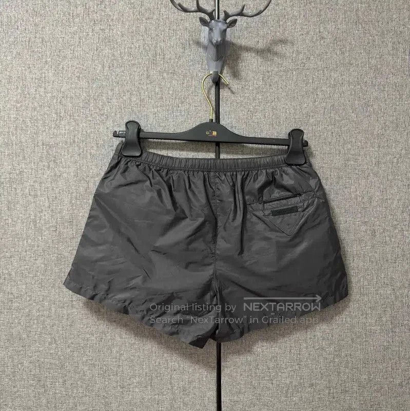 Prada Prada Men's Black Embroidered Logo Shorts. Size US 30 / EU 46 - 2 Thumbnail