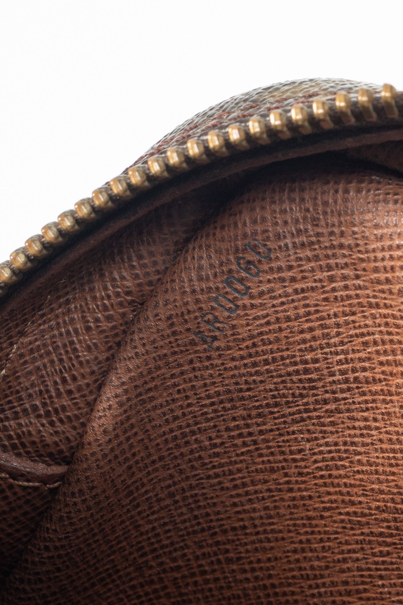 Louis Vuitton Louis Vuitton Danube Monogram Canvas & Leather Crossbody Size ONE SIZE - 12 Thumbnail