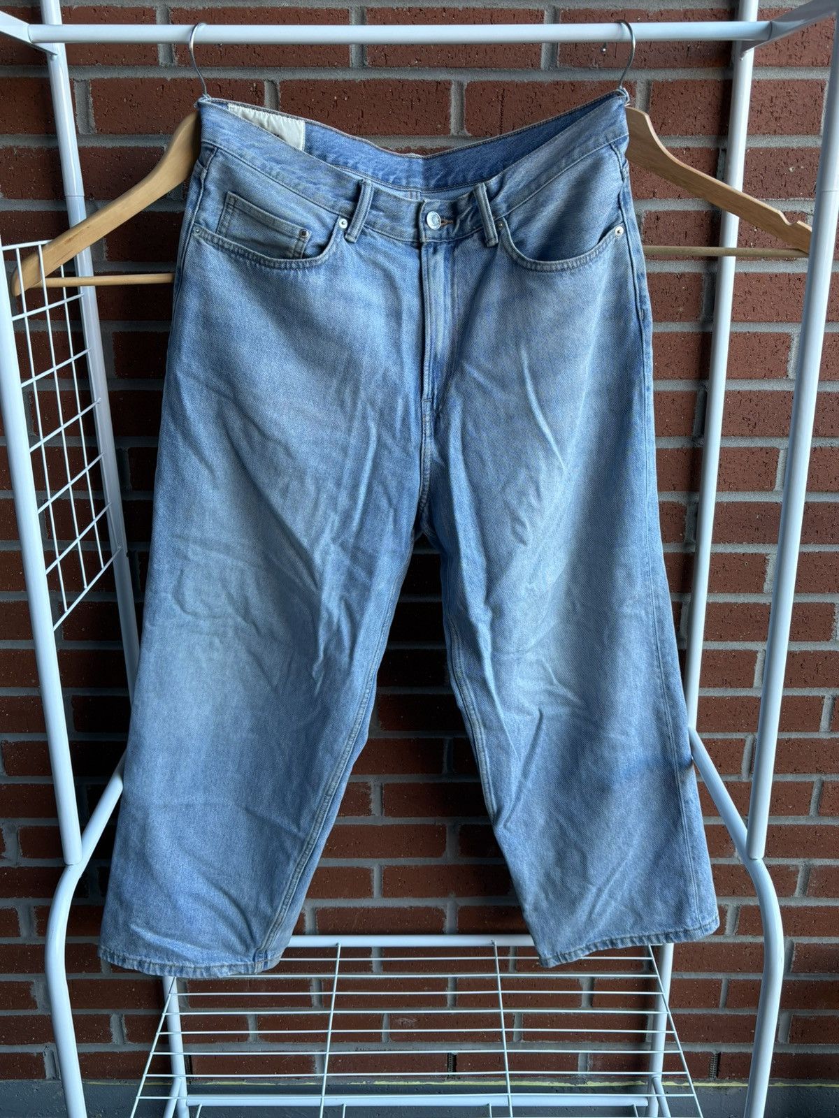 H&M Baggy Light Wash Denim Size US 36 / EU 52 - 2 Thumbnail