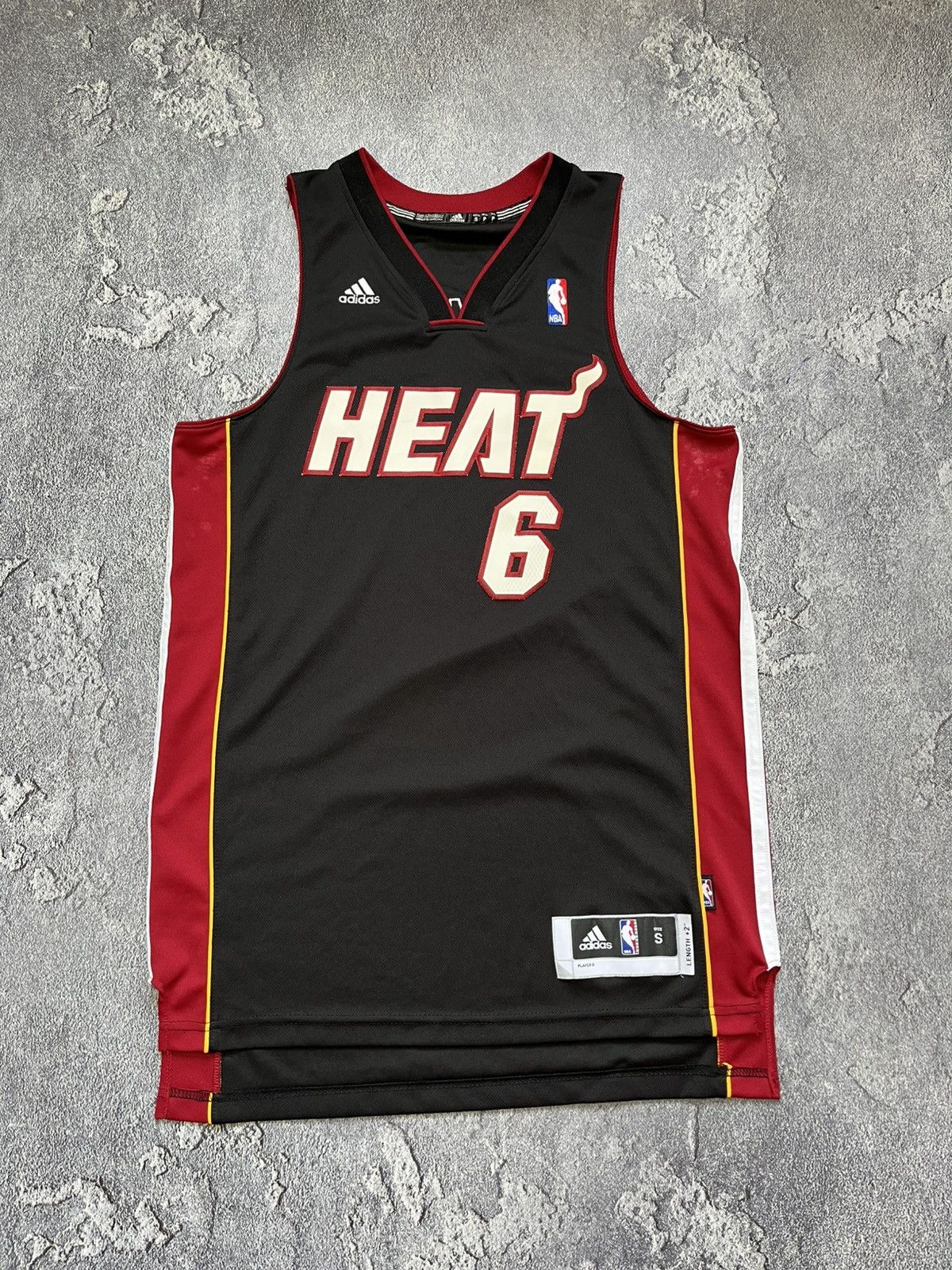 Adidas × NBA 2011 Adidas Miami Heat LeBron James 6 Basketball Jersey Size US S / EU 44-46 / 1 - 1 Thumbnail