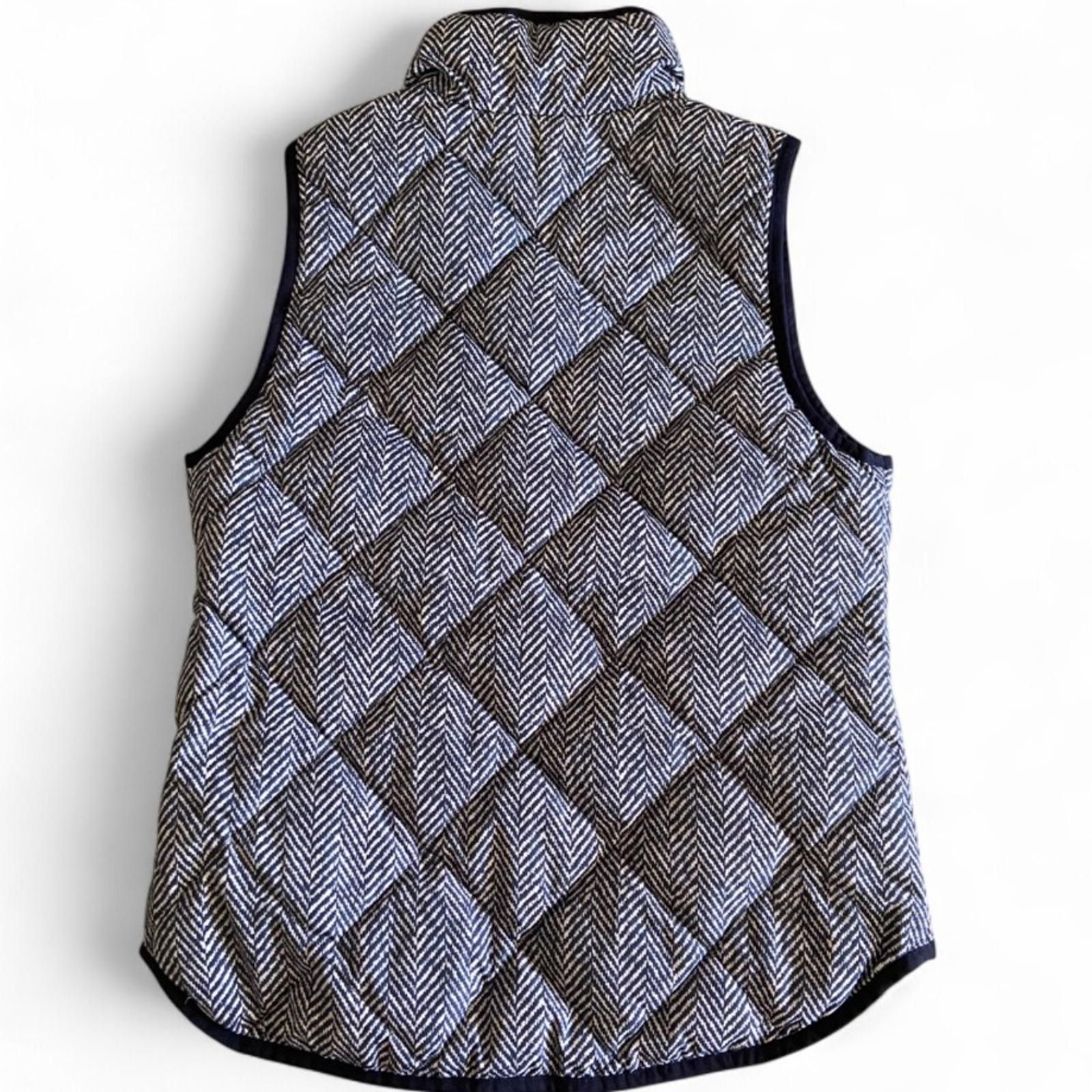J.Crew J.Crew Black & White Herringbone Quilted Vest Womens Size XS Size XS / US 0-2 / IT 36-38 - 3 Thumbnail