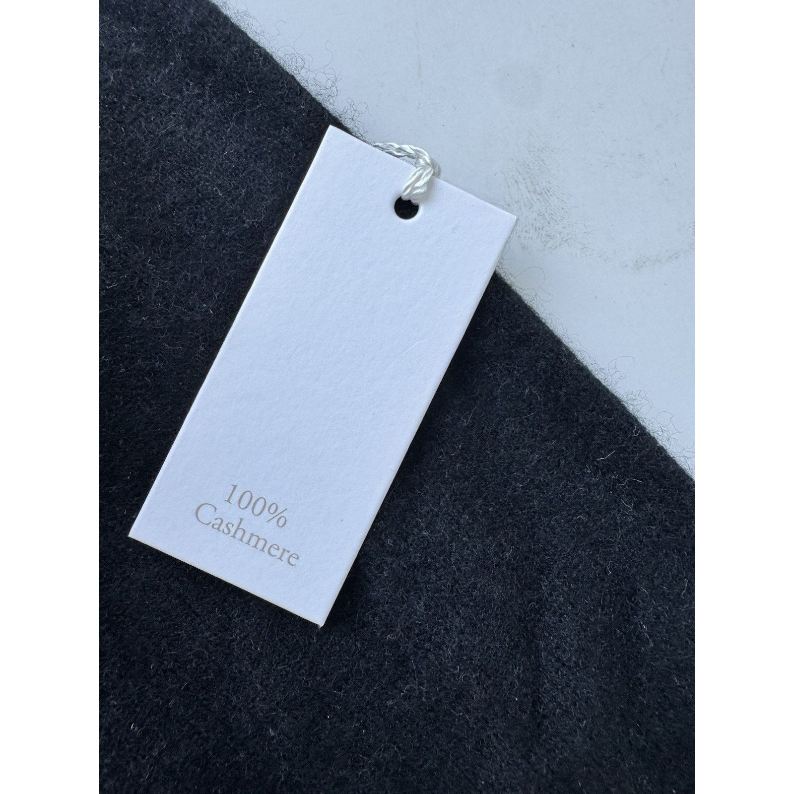 Abercrombie & Fitch Abercrombie and Fitch women's Cashmere Crew 100% cashmere Size XS / US 0-2 / IT 36-38 - 4 Thumbnail