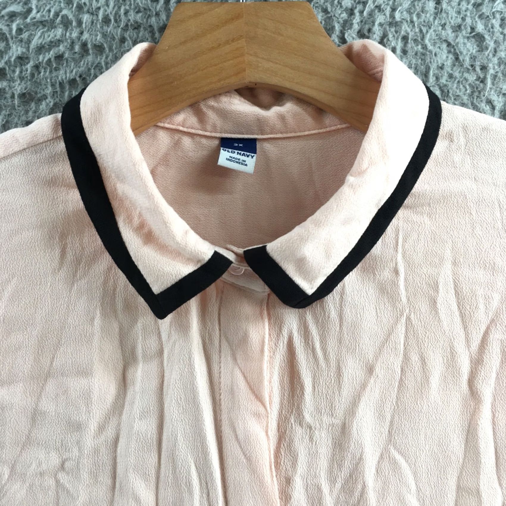 Old Navy Old Navy Shirt Womens 2X Pink Rayon Long Sleeve Collared Button Up Casual NEW Size XXL / US 16-18 / IT 52-54 - 3 Thumbnail