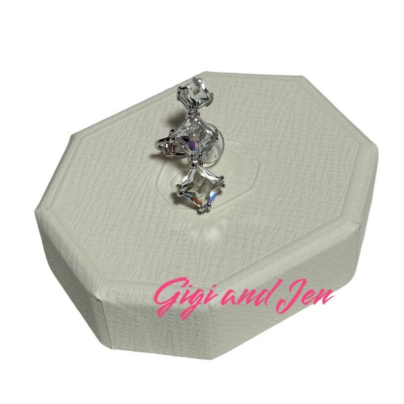 Swarovski Swarovski Millenia ear cuff Set (2), Asymmetrical design Size ONE SIZE - 5 Thumbnail