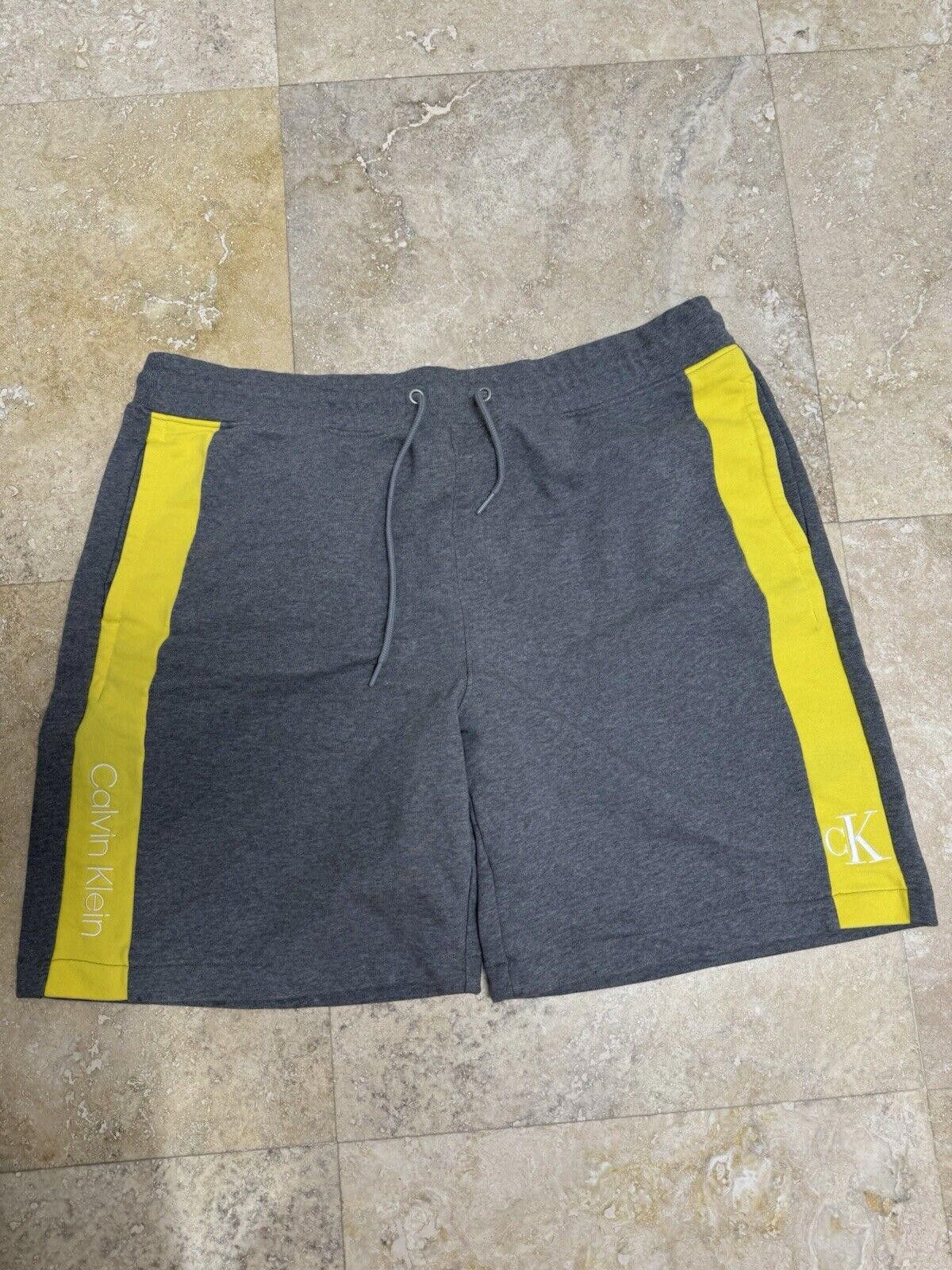 Calvin Klein Calvin Klein Shorts Men 2XL Size US 40 / EU 56 - 1 Thumbnail