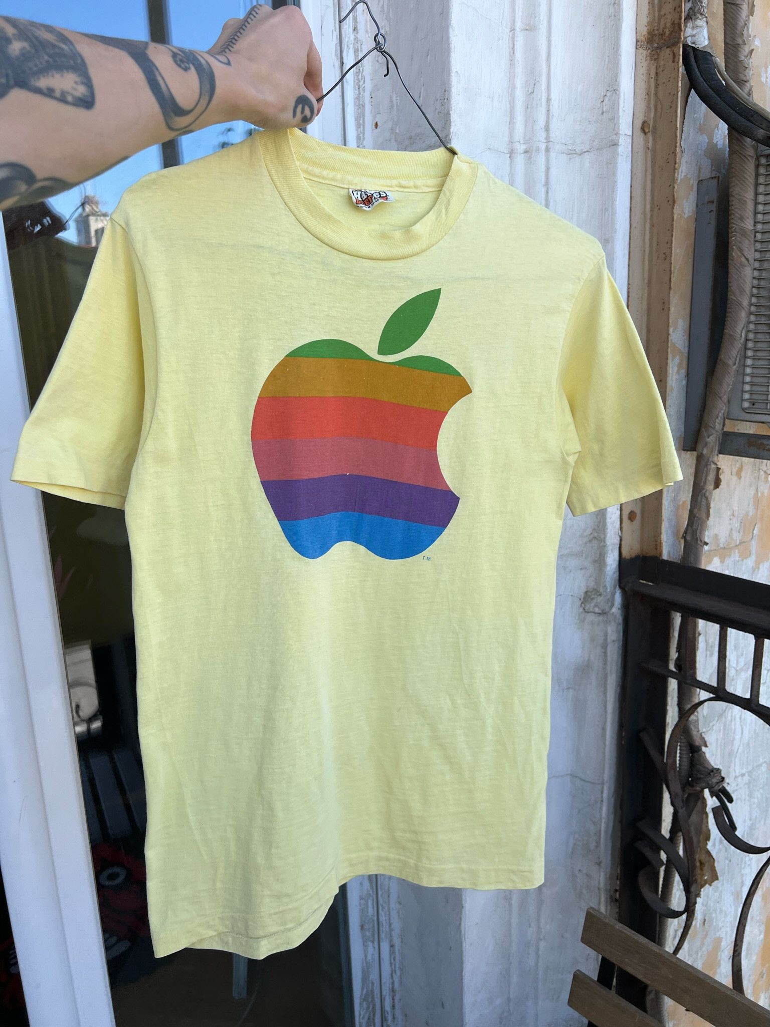 Vintage 70s 80s APPLE T-shirt Tee Single Stitch White
