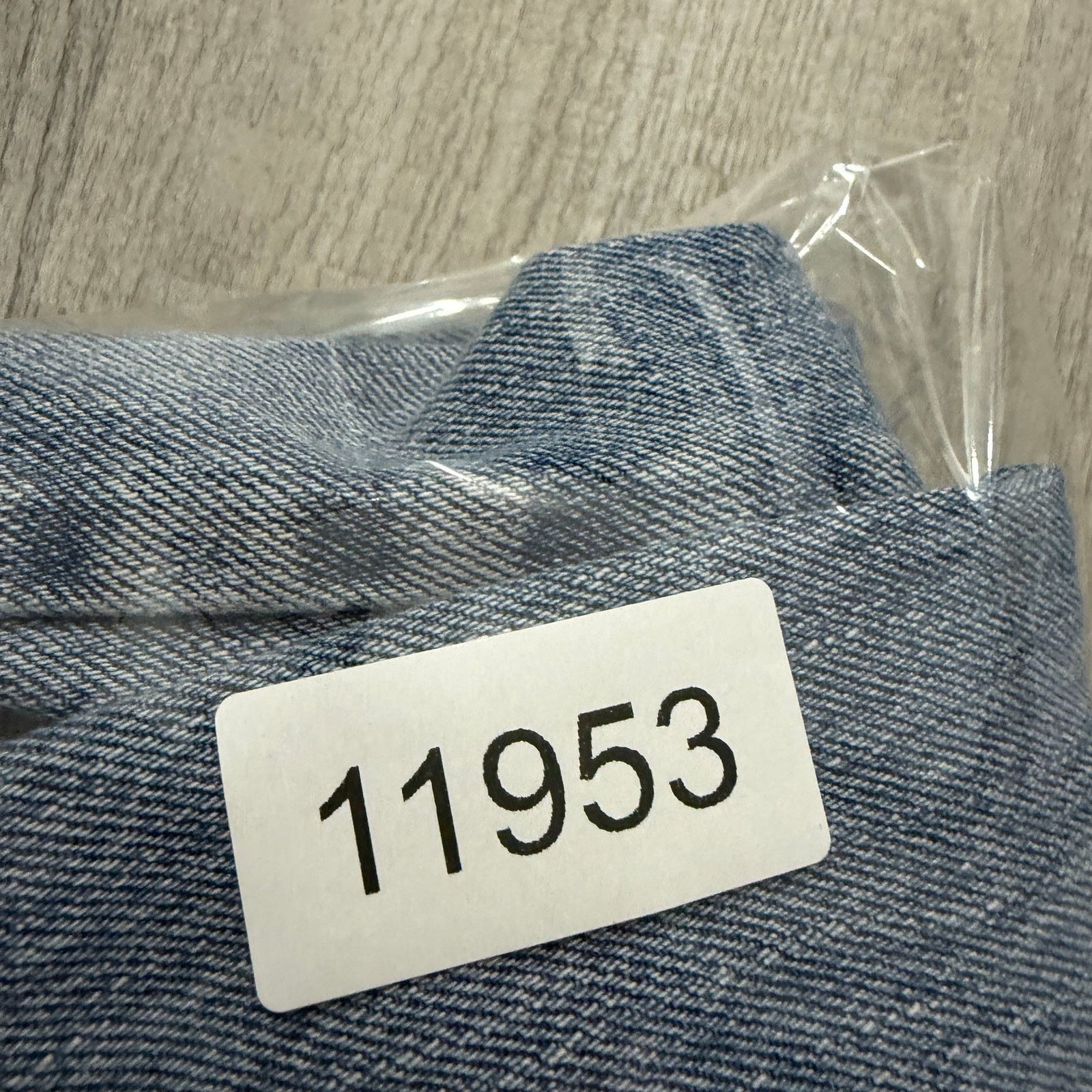 Vintage Vintage Levis 505 Jeans Men's 34x32 Blue Denim Regular Fit Size US 34 / EU 50 - 15 Thumbnail