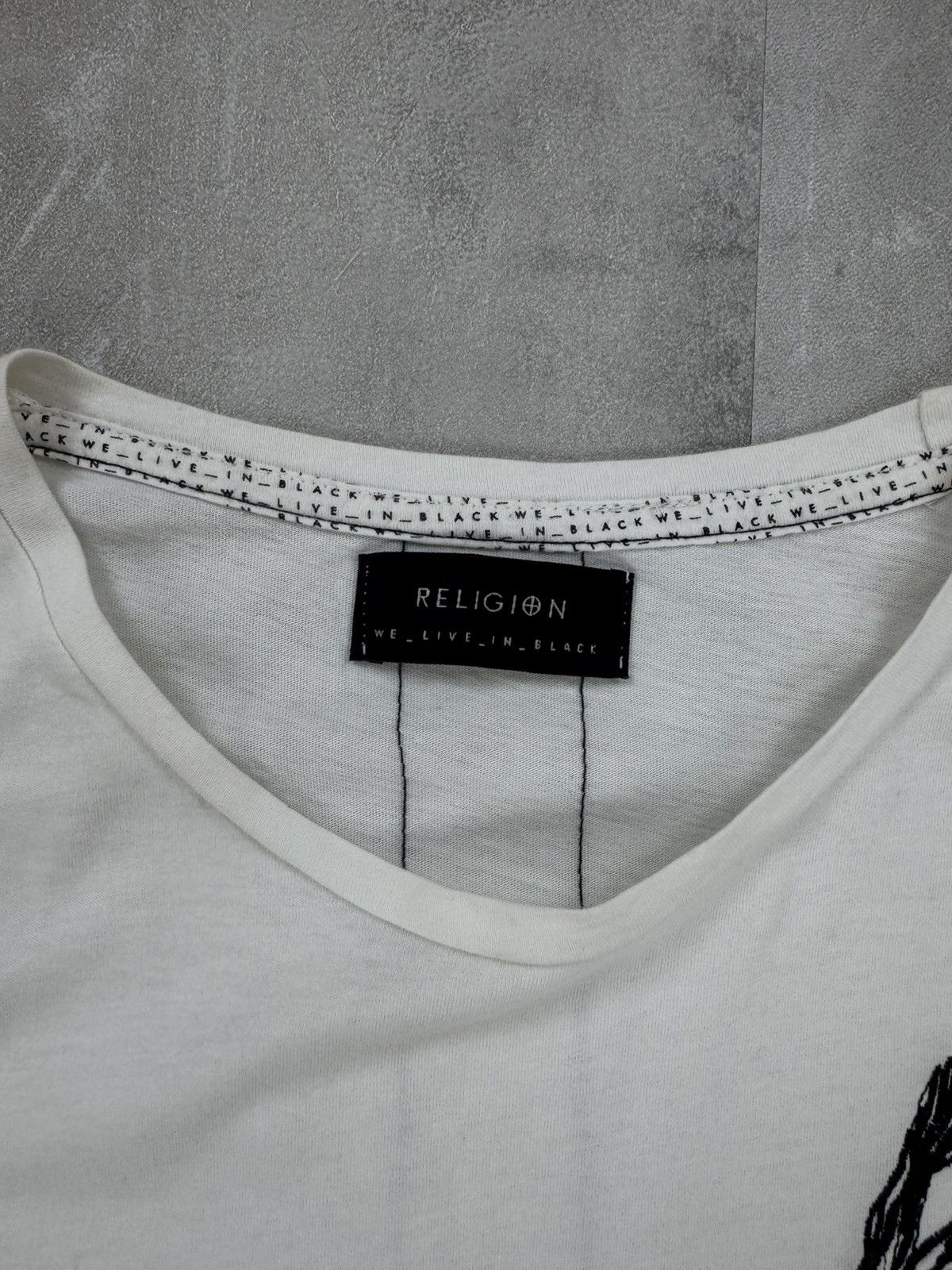 Other RELIGION Mens white T-T-shirt minimalistic Tee size L Size US L / EU 52-54 / 3 - 10 Thumbnail