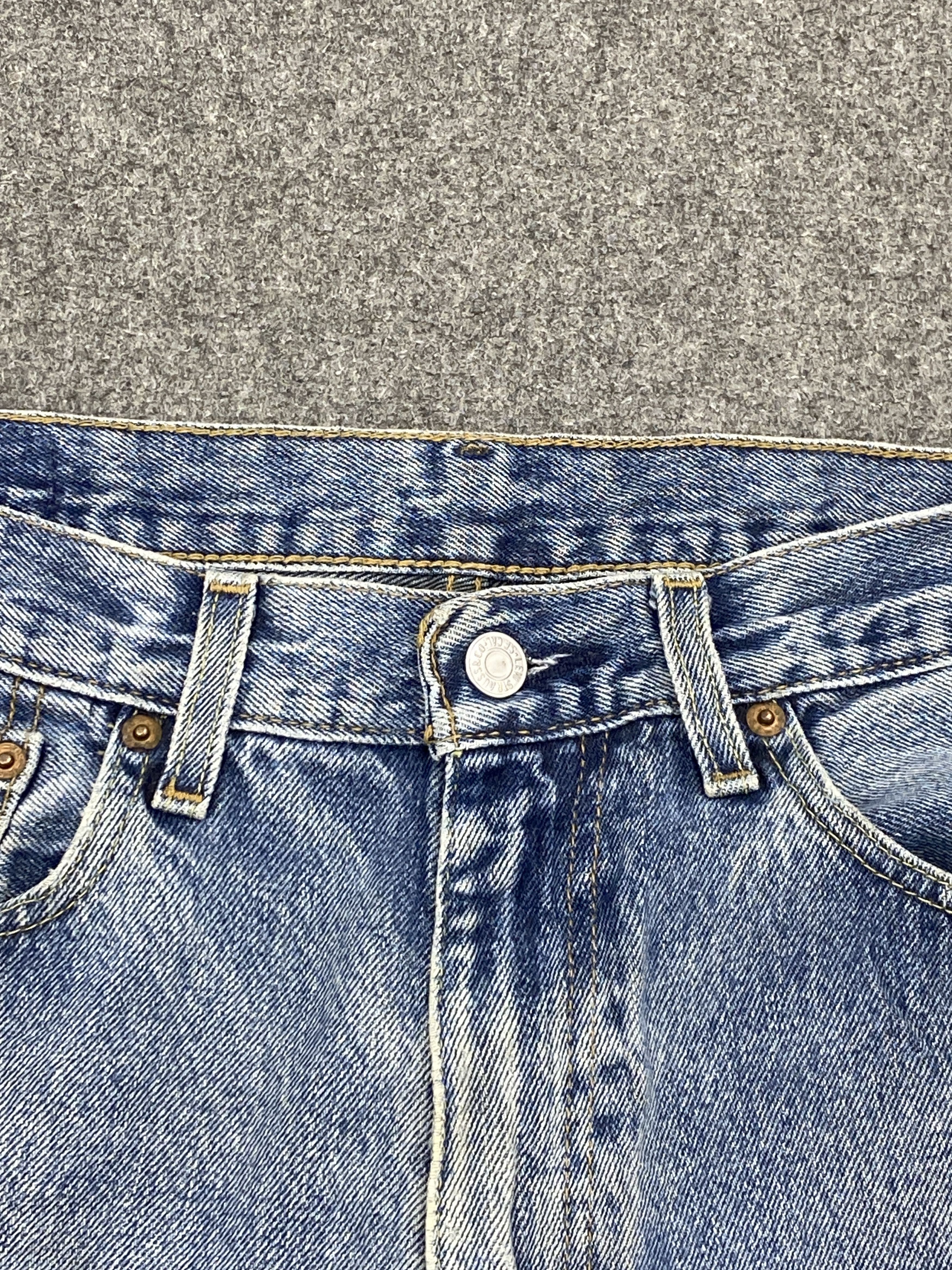 Levi's Vintage Levi's 505 Blue Denim Jeans DP2693 Size US 31 - 6 Thumbnail
