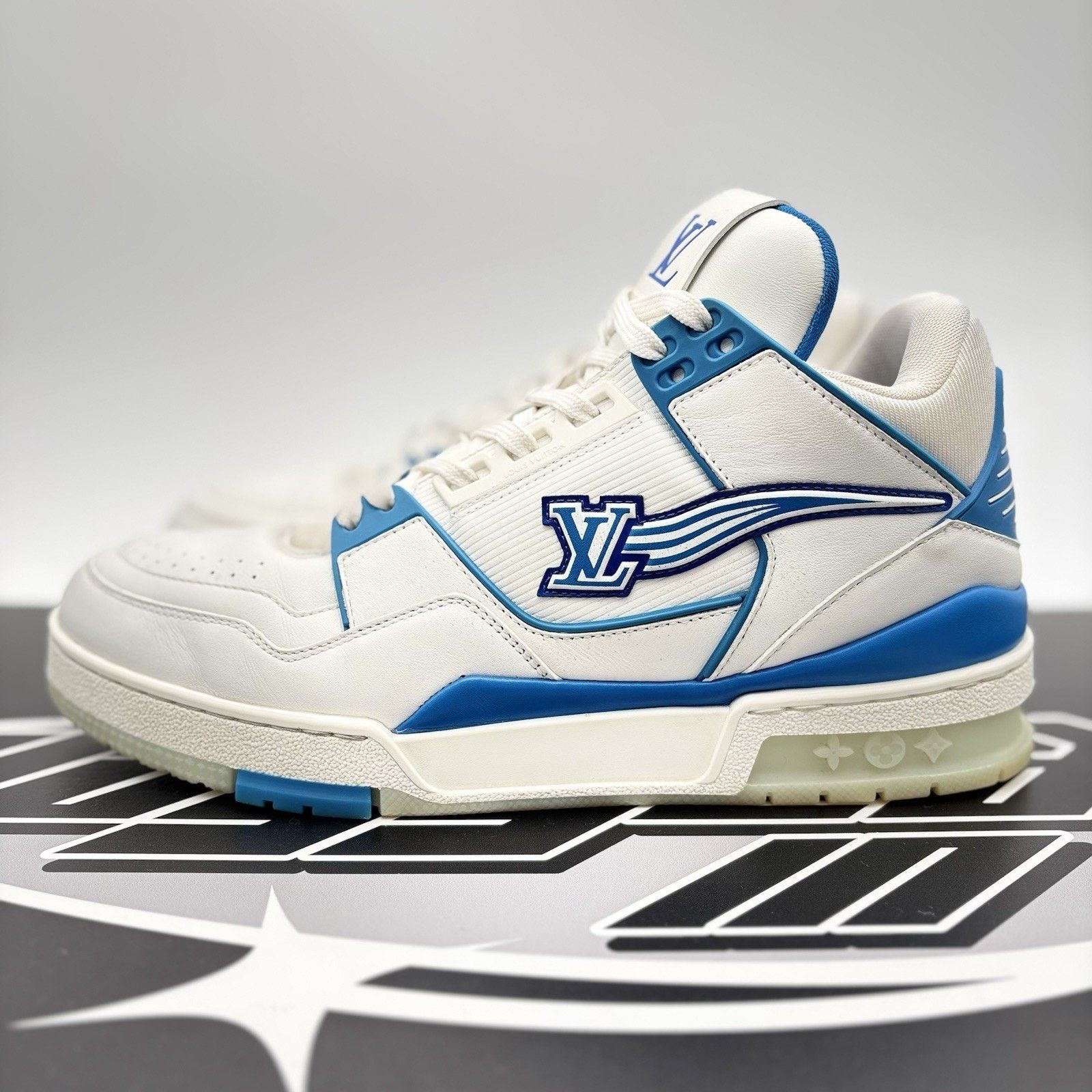 Louis Vuitton Louis Vuitton Trainer Mid ‘ White, Blue ’ | GREAT COND! Size US 10 / EU 43 - 1 Thumbnail