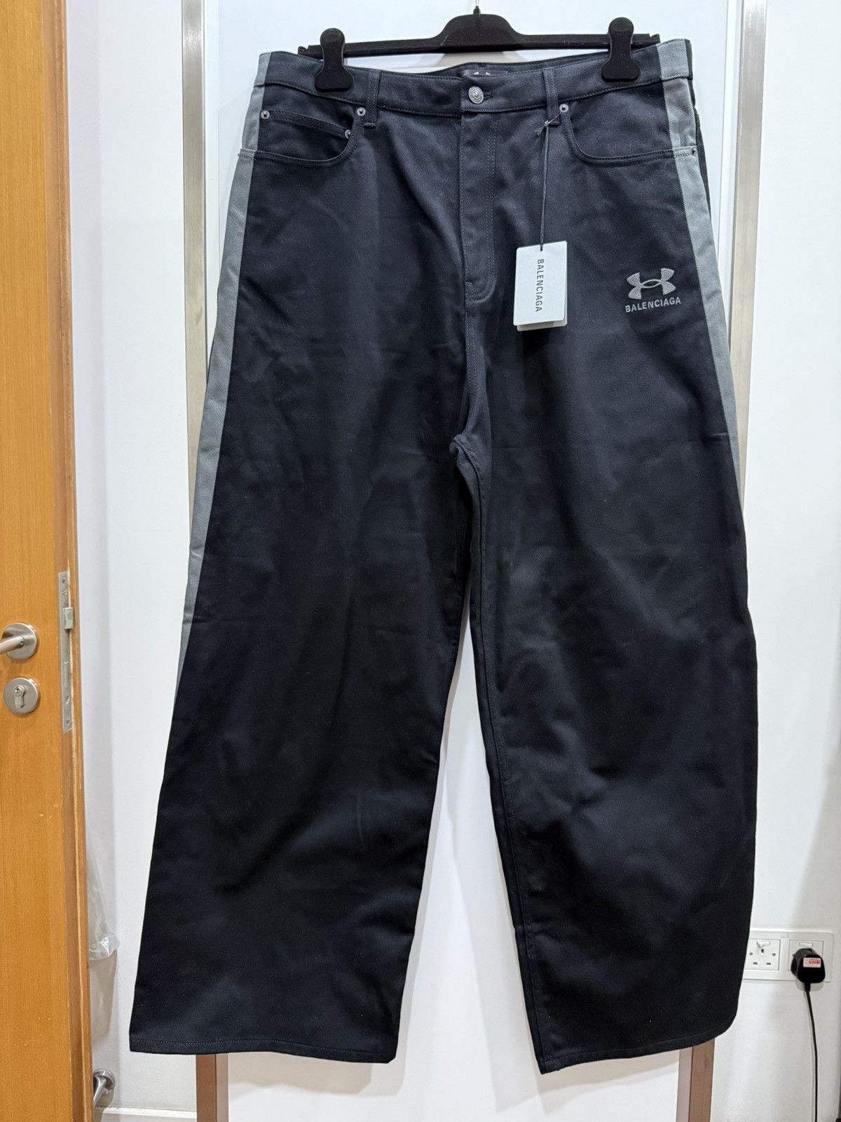Balenciaga × Under Armour Balenciaga x Under Armour Jeans Size US 34 / EU 50 - 1 Thumbnail