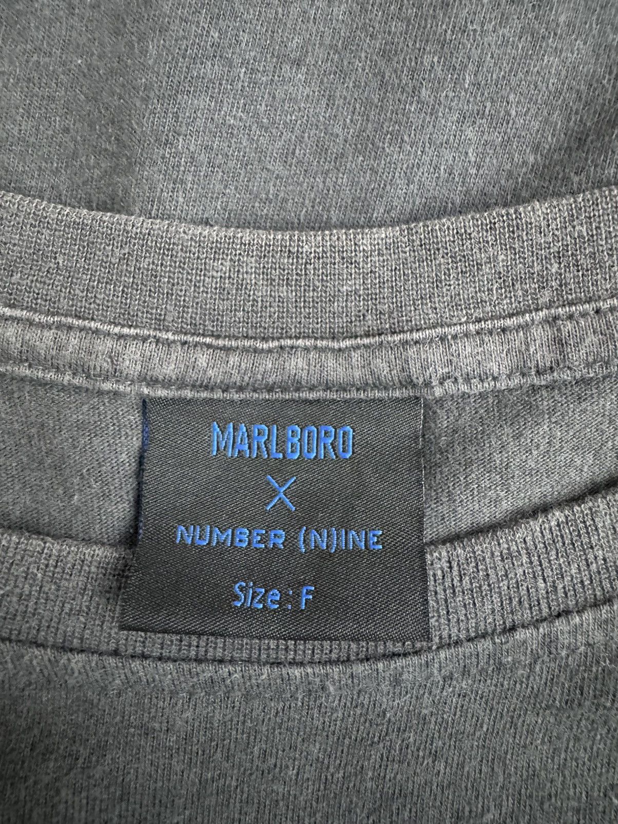 Number (N)ine vintage Number (N)ine x Marlboro moon design T-shirt in grey Size US L / EU 52-54 / 3 - 10 Thumbnail