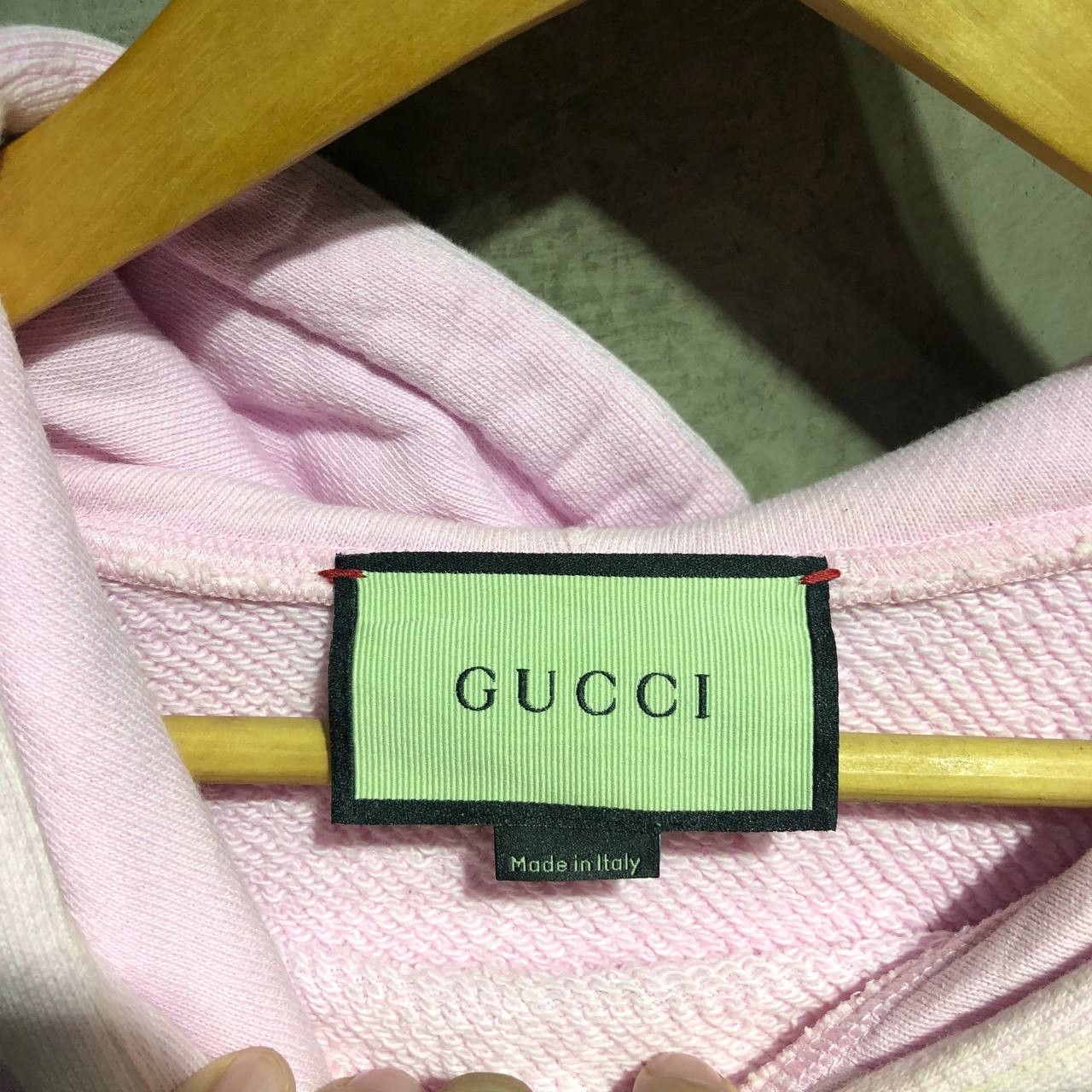 Gucci Gucci Apple Logo Pull over hoodie Size US M / EU 48-50 / 2 - 7 Thumbnail