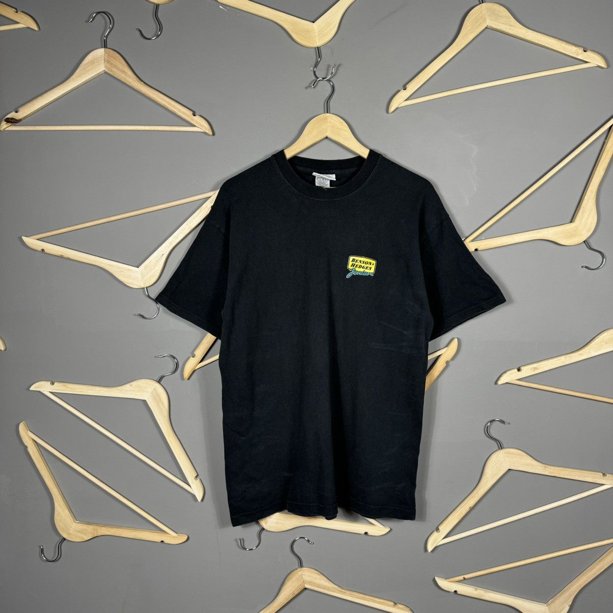 Vintage Vintage 1999 Benson & Hedges Jordan F-1 T-shirt Size US XL / EU 56 / 4 - 2 Thumbnail