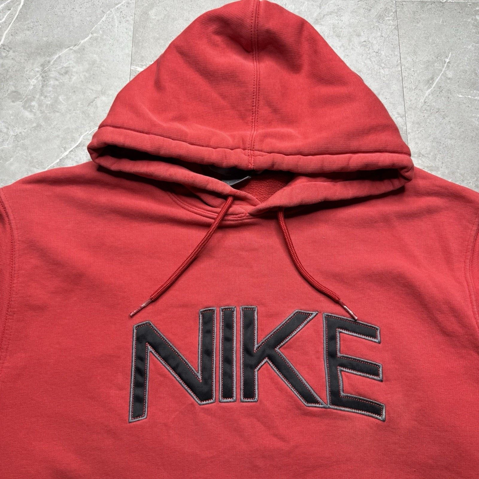 Nike Vintage Nike Spell Out Red Hoodie Silver Bar Tag Size US M / EU 48-50 / 2 - 3 Thumbnail