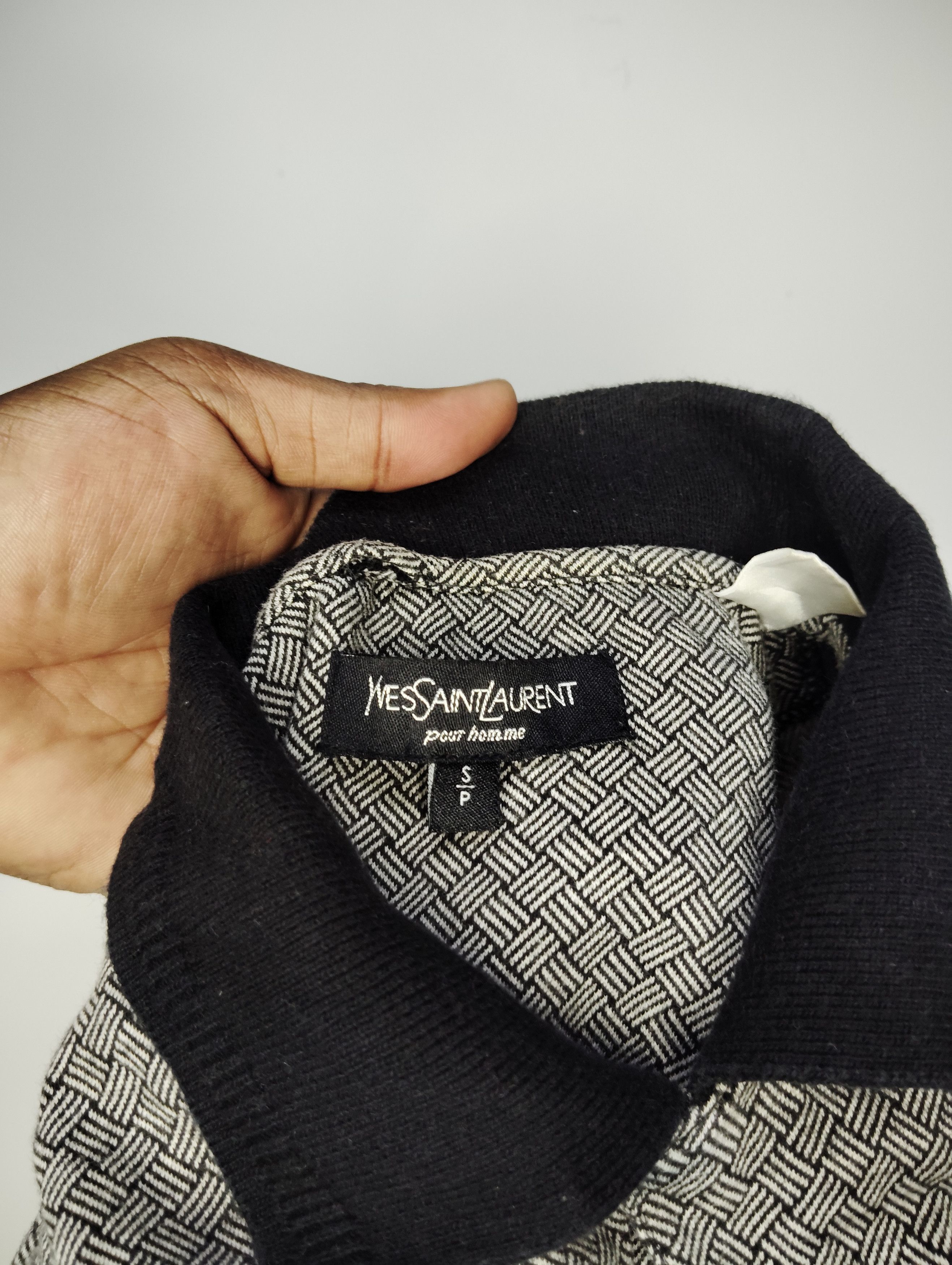 Yves Saint Laurent YSL Polo 1 Button Size US L / EU 52-54 / 3 - 4 Thumbnail