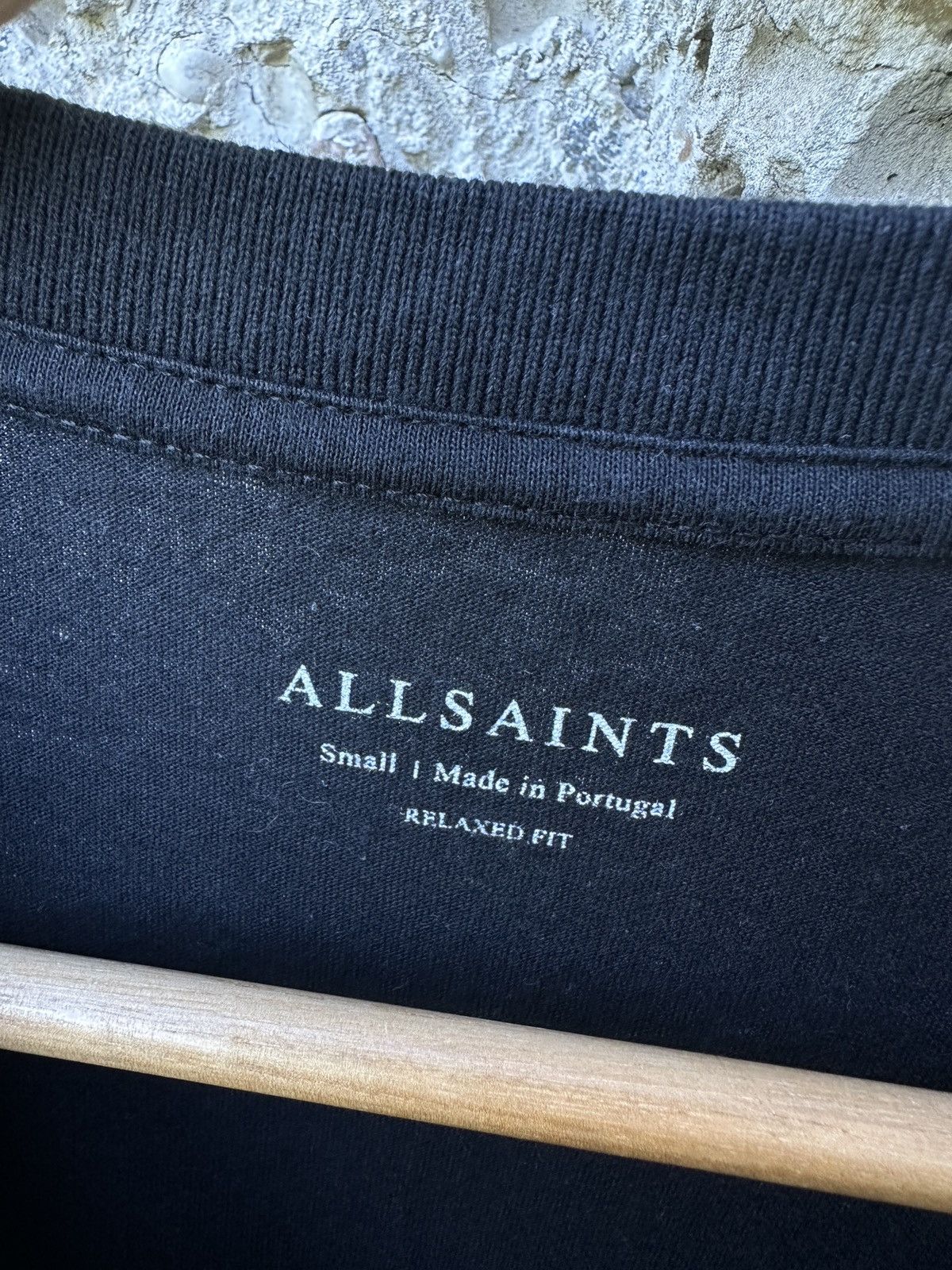 Allsaints All Saints golden embroided logo black tee t-shirt Size US L / EU 52-54 / 3 - 3 Thumbnail