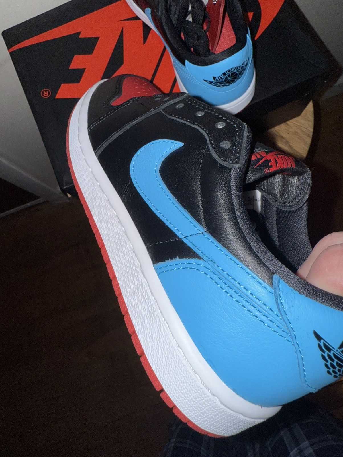 Nike NEW Nike Air Jordan 1 Retro Low UNC to CHICAGO 7w/5.5m w/Box Size US 7 / IT 37 - 14 Thumbnail