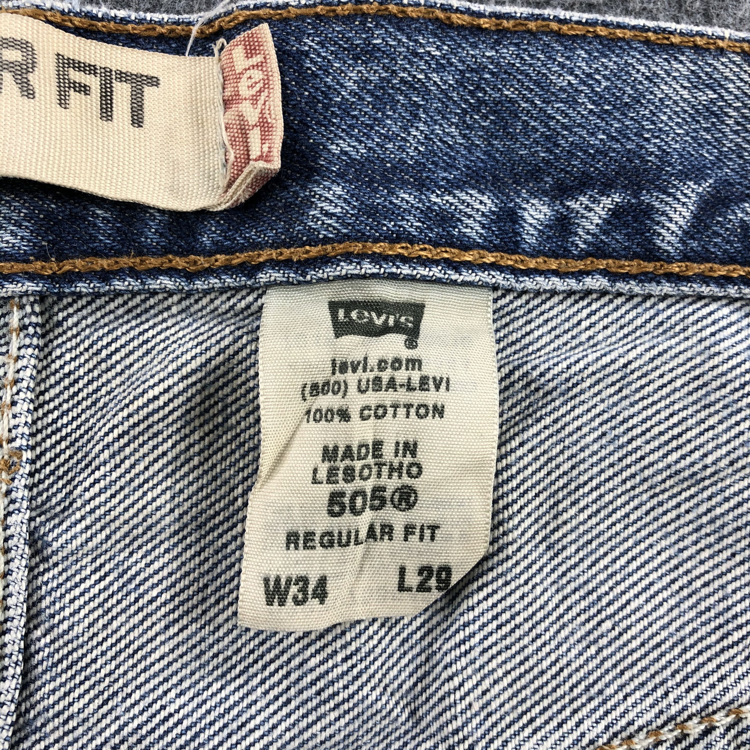 Levi's Vintage Blue Wash Levis 505 Jeans-J2049 Size US 35 - 13 Thumbnail