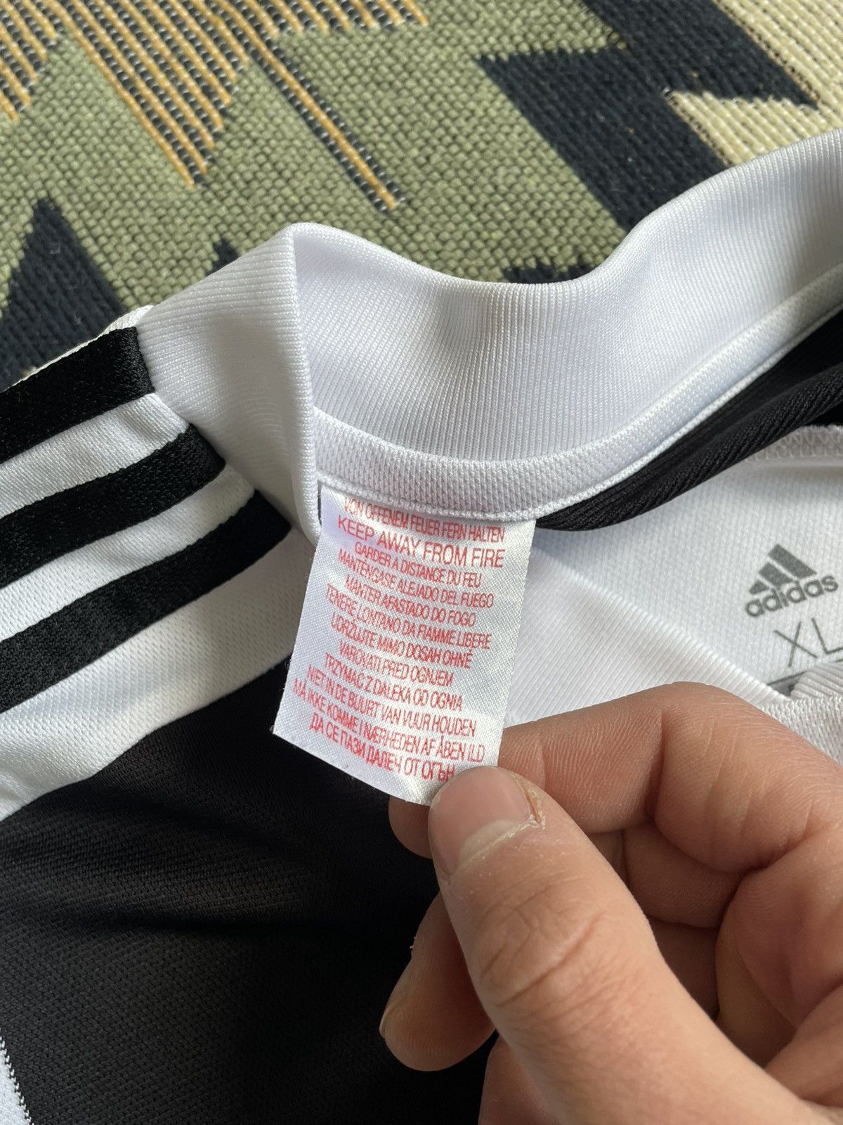 Vintage Cristiano Ronaldo Adidas Juventus 2018/19 Home Jersey Size US S / EU 44-46 / 1 - 14 Thumbnail