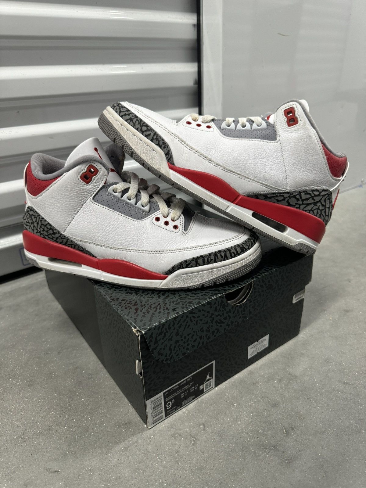 Jordan Brand Used Jordan 3 “Fire Red” Size 8.5 Size US 8.5 / EU 41-42 - 1 Thumbnail