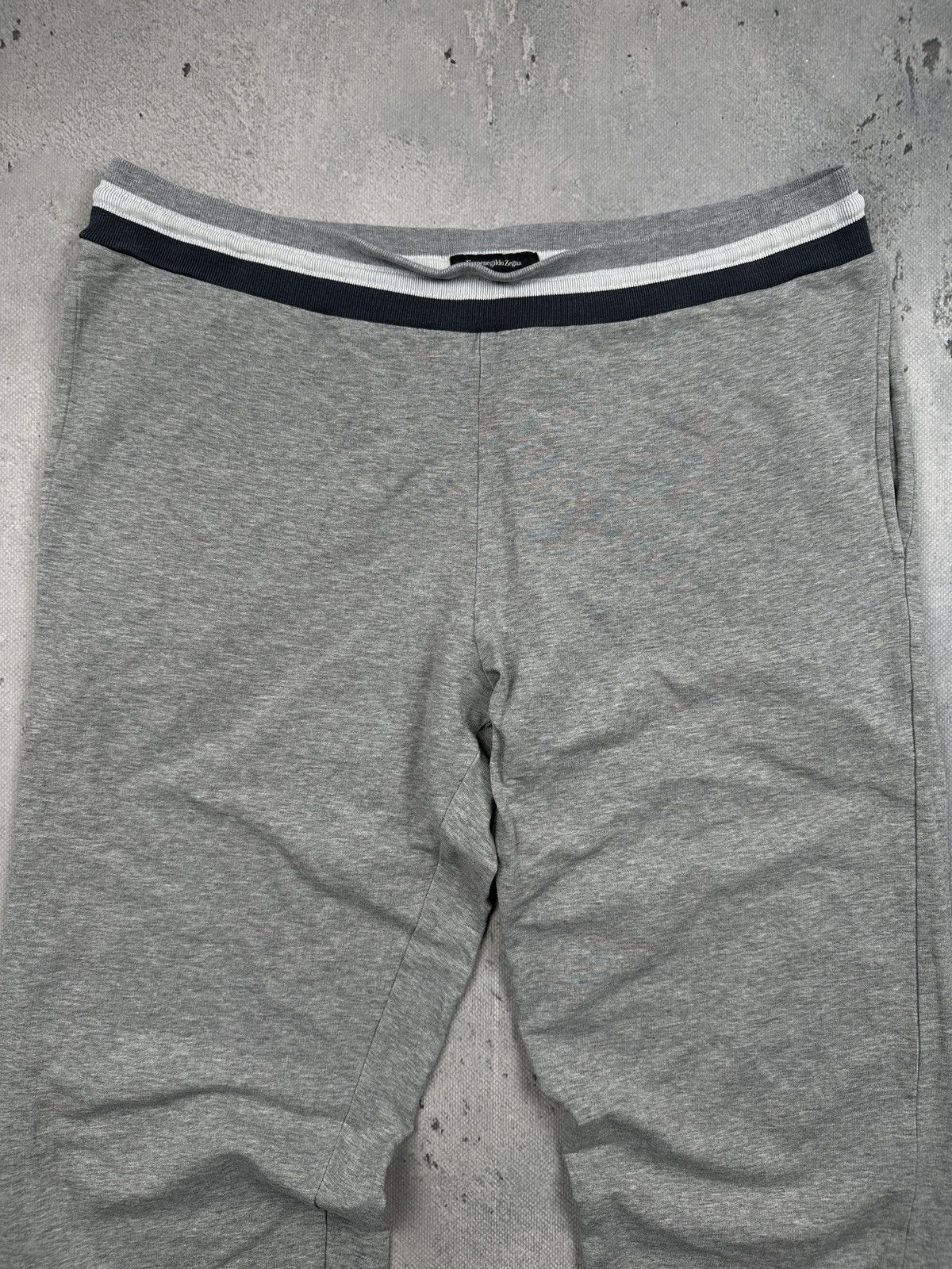 Ermenegildo Zegna Ermenegildo Zegna Luxury Sweatpants Grey Minimalist Lounge Size US 34 / EU 50 - 5 Thumbnail