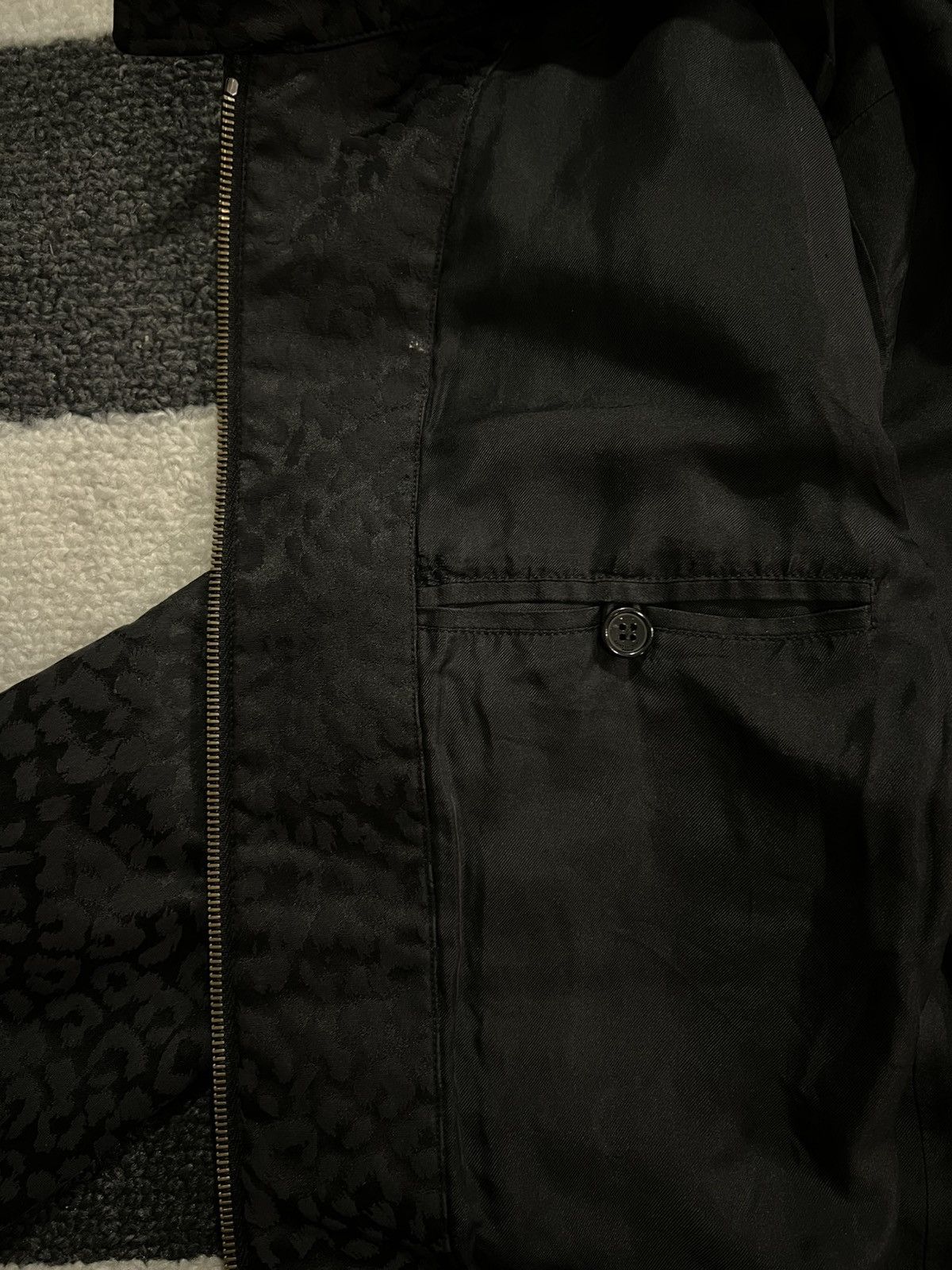 Hedi Slimane × Saint Laurent Paris Saint Laurent Paris Black Leopard Silk Jacket Size US S / EU 44-46 / 1 - 6 Thumbnail