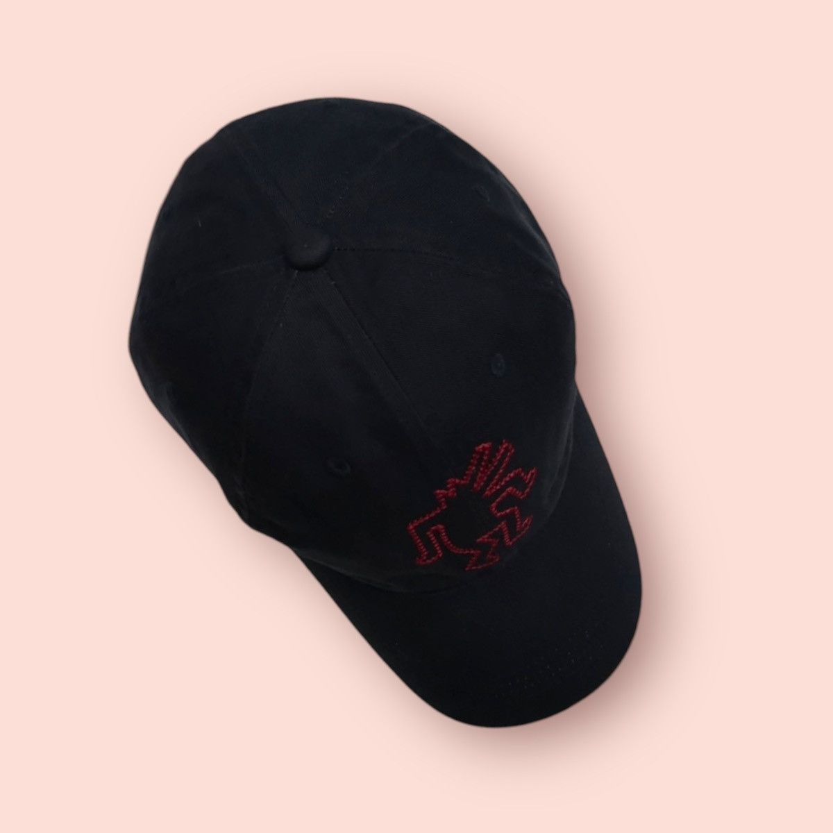 Jun Takahashi VINTAGE KEITH HARING X UNIQLO BIG LOGO STRAPBACK Size ONE SIZE - 13 Thumbnail