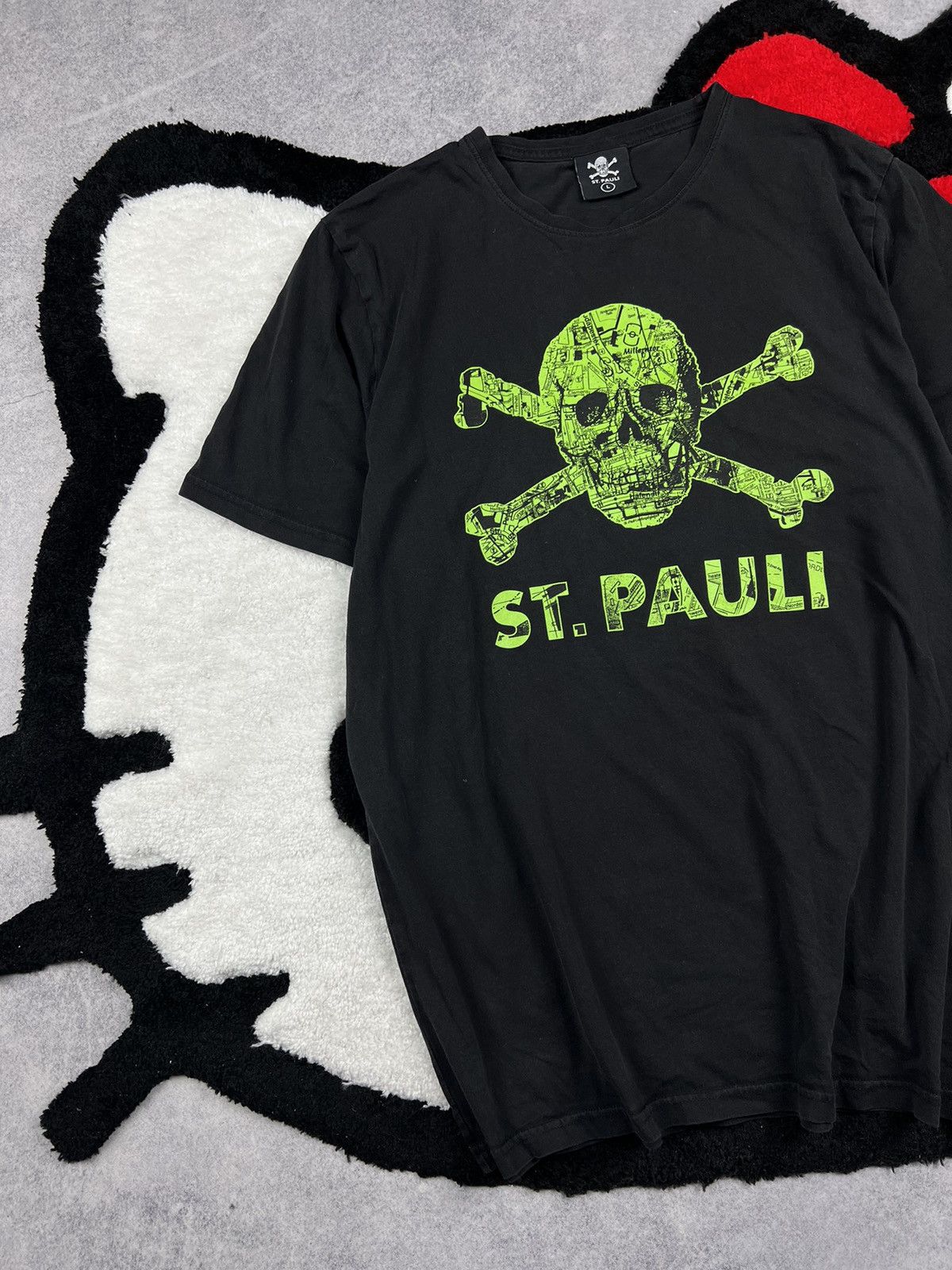 Band Tees Y2K Vintage St.Pauli Skulls Skeleton Adult Japanese Tee Size US L / EU 52-54 / 3 - 2 Thumbnail