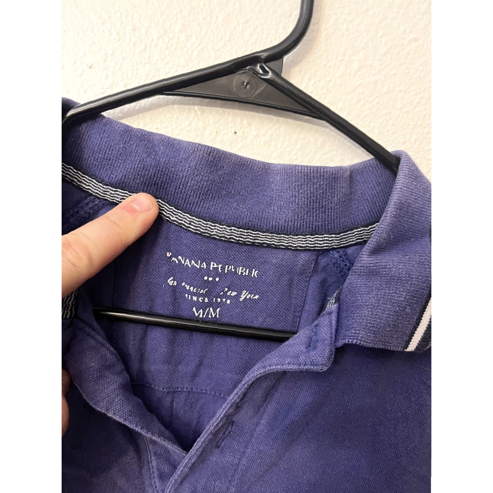 Banana Republic VINTAGE Banana Republic Men's Polo Shirt Size Medium Slim Fit Cotton Short Sleeve Purple Solid 2000s Size US M / EU 48-50 / 2 - 2 Thumbnail