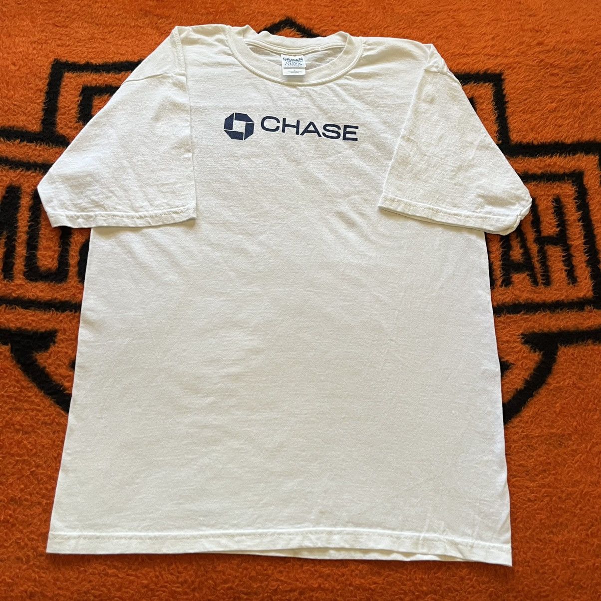 Vintage Vintage early 2000s Chase Bank Center Logo Graphic T shirt Size US L / EU 52-54 / 3 - 1 Thumbnail