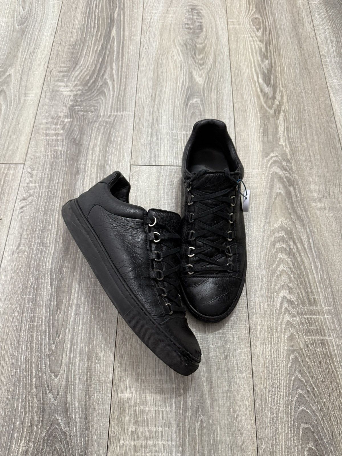 Balenciaga Arena Low Top