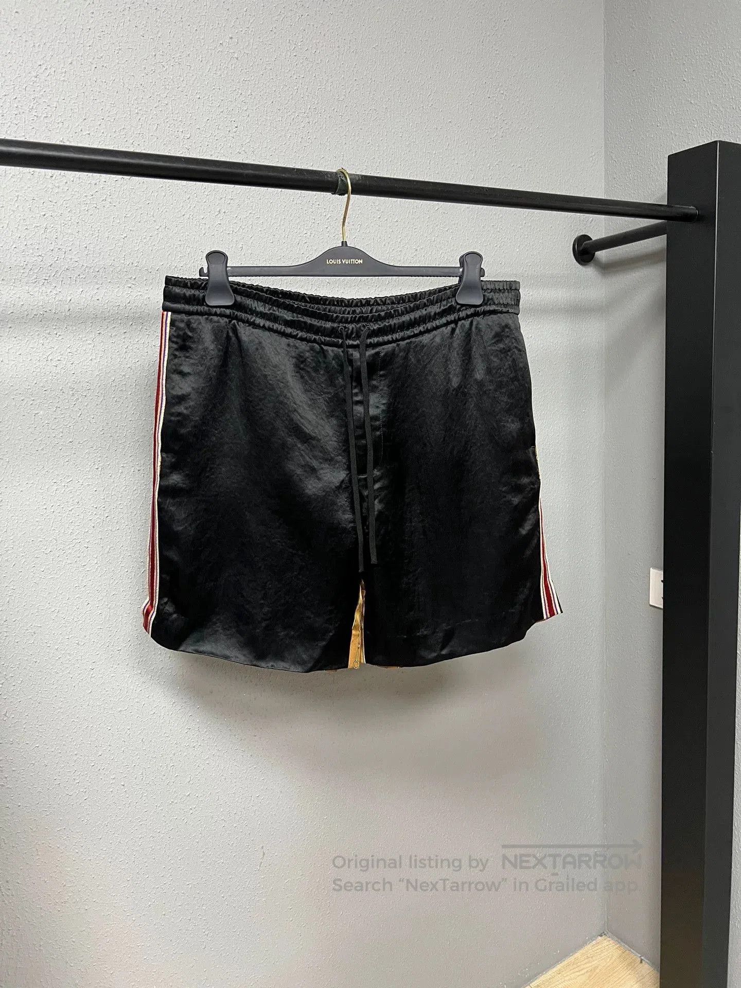 Gucci Gucci Lock Buckle Shorts. Size US 34 / EU 50 - 1 Thumbnail