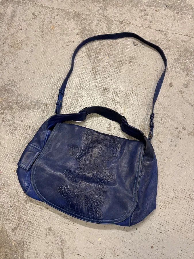 Roberto Cavalli 2000s Roberto Cavalli Blue Leather Crocodile Effect Handle Bag Size ONE SIZE - 4 Thumbnail