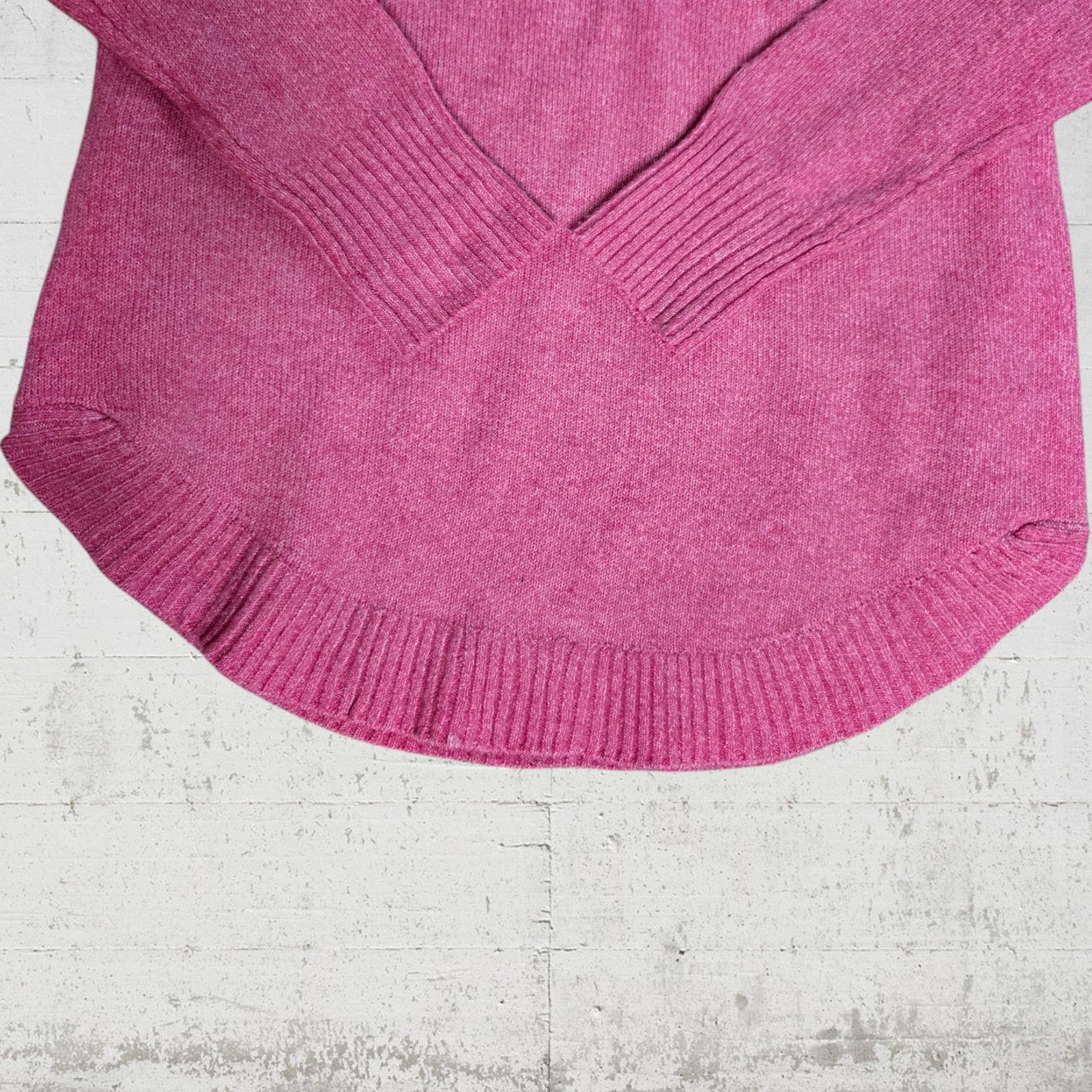 Other Tahari Pink Soft Turtleneck Sweater Size XS Size XS / US 0-2 / IT 36-38 - 5 Thumbnail