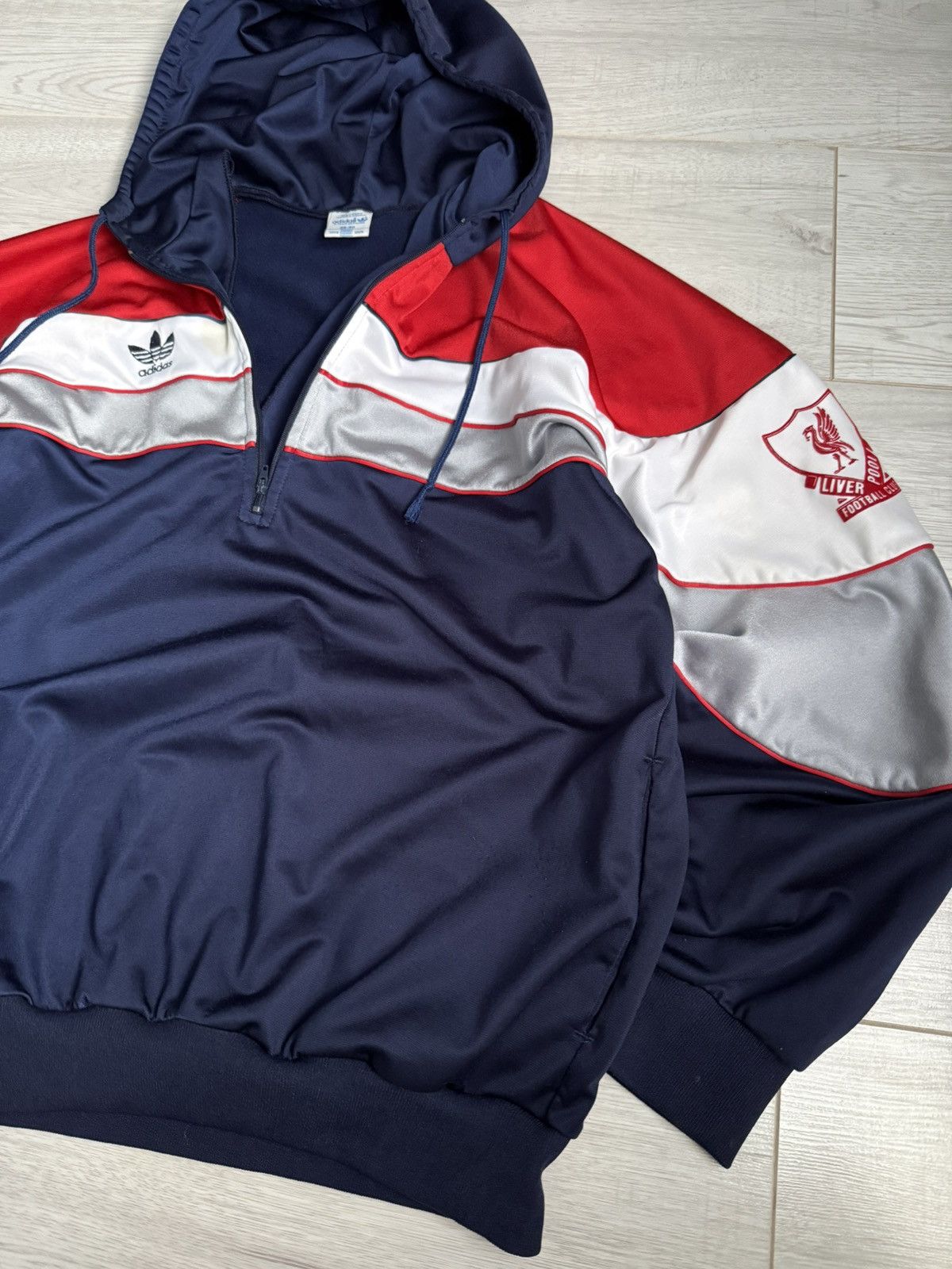 Adidas Vintage Liverpool 1985 soccer jersey Jacket Adidas Size US L / EU 52-54 / 3 - 2 Thumbnail