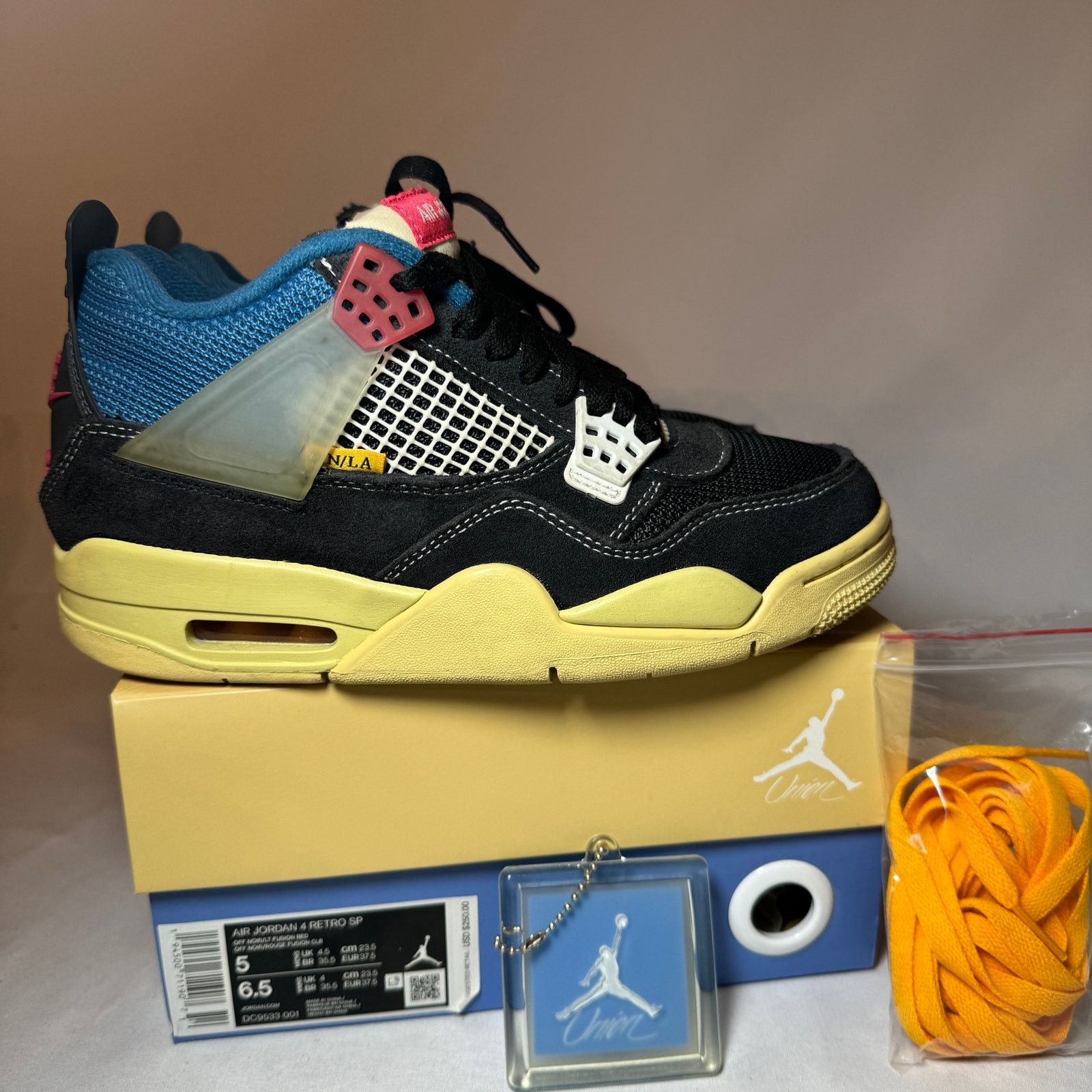 Jordan Brand × Nike Size 5 - Union LA x Air Jordan 4 Retro Off Noir Men's Shoes Size US 5 / EU 37 - 1 Thumbnail