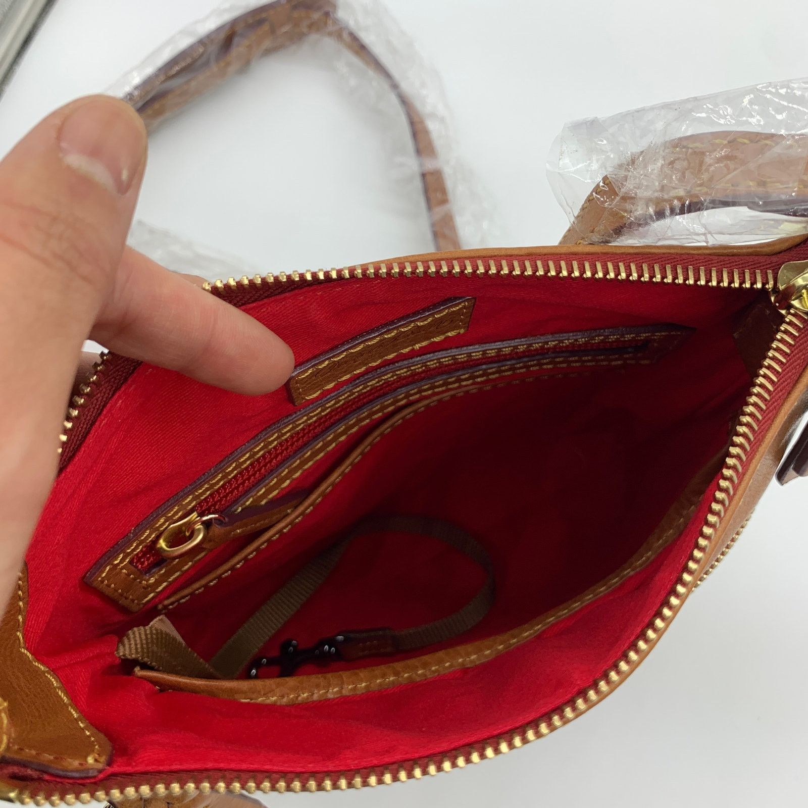 Dooney & Bourke Dooney & Bourke Leather Crossbody Purse Letter Carrier Size ONE SIZE - 4 Thumbnail
