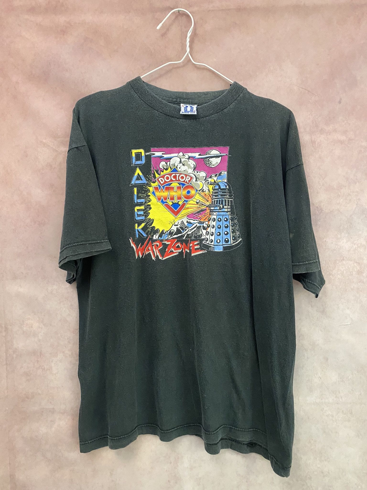 Band Tees × Vintage 90s Sierra Teez Doctor Who Dalek Warzone Sci-Fi TV T-Shirt Size US XL / EU 56 / 4 - 1 Thumbnail